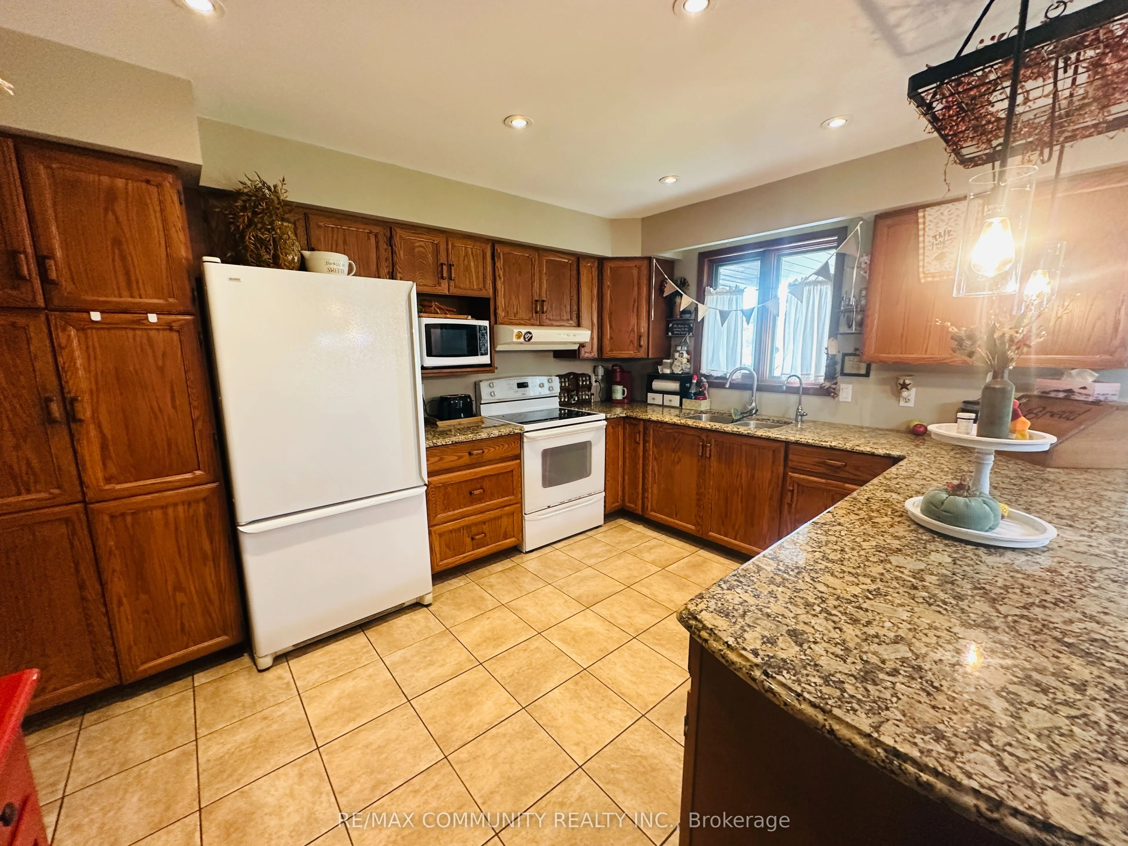 214 Helyer Road