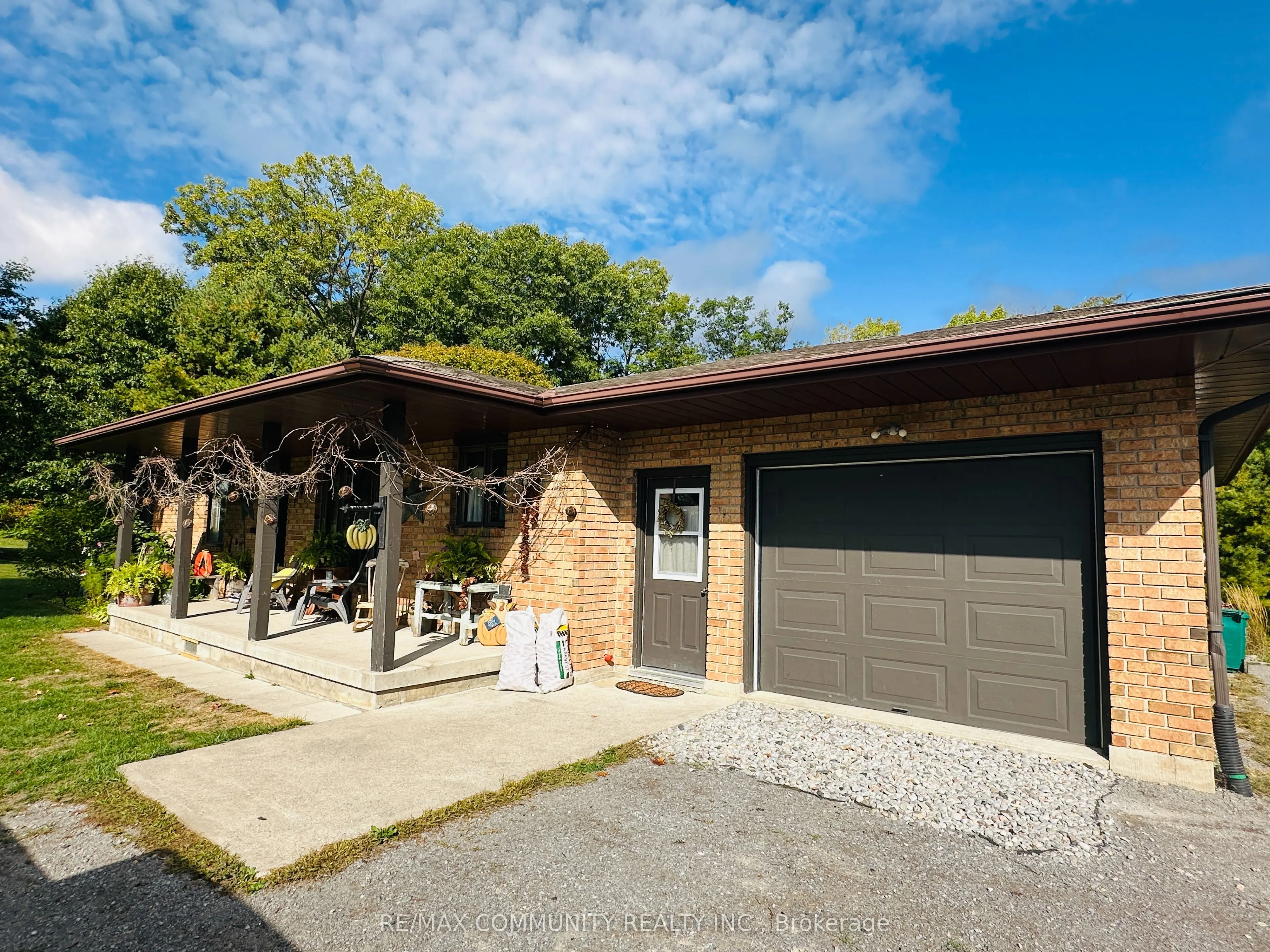 214 Helyer Road