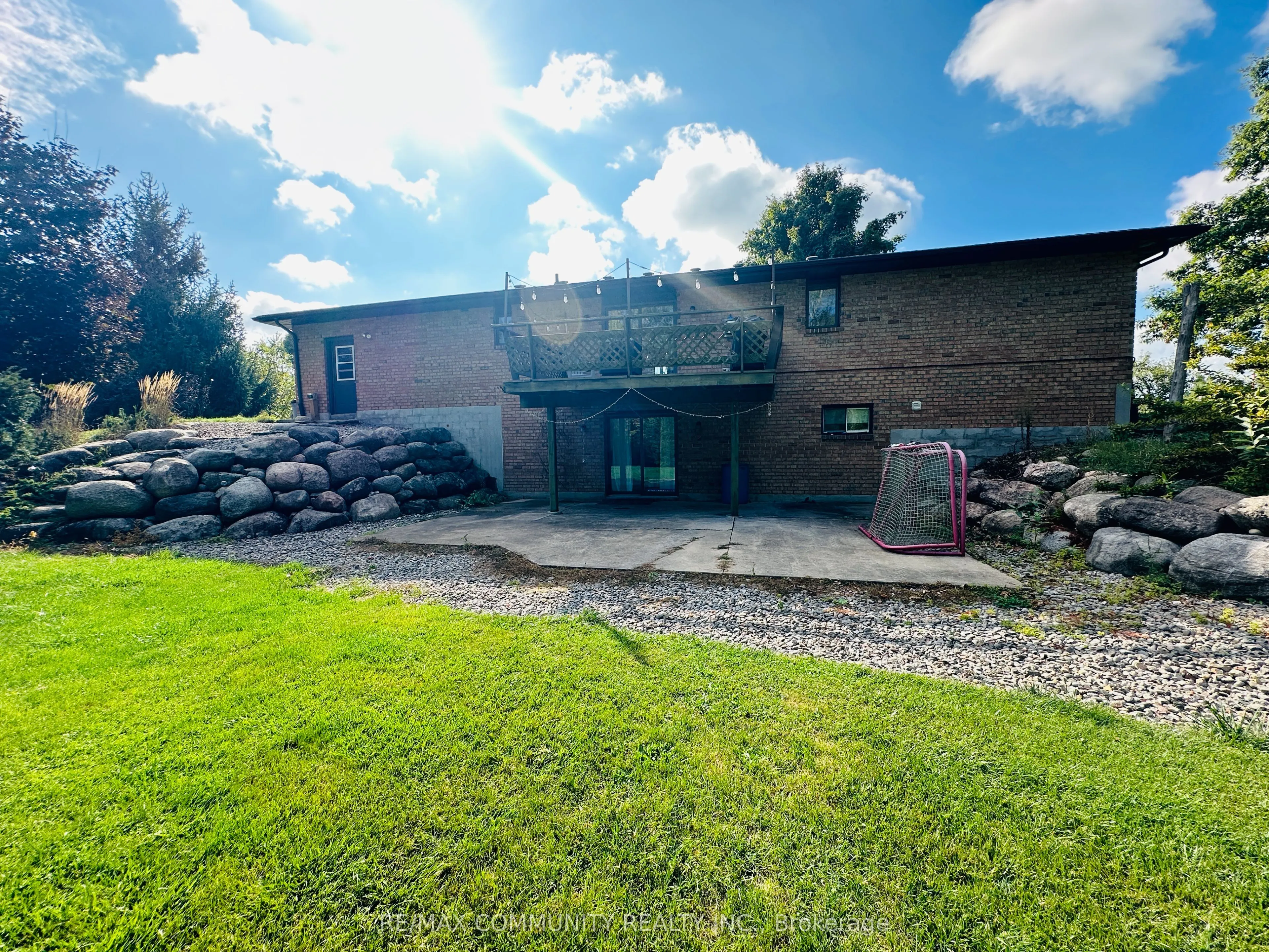 214 Helyer Road
