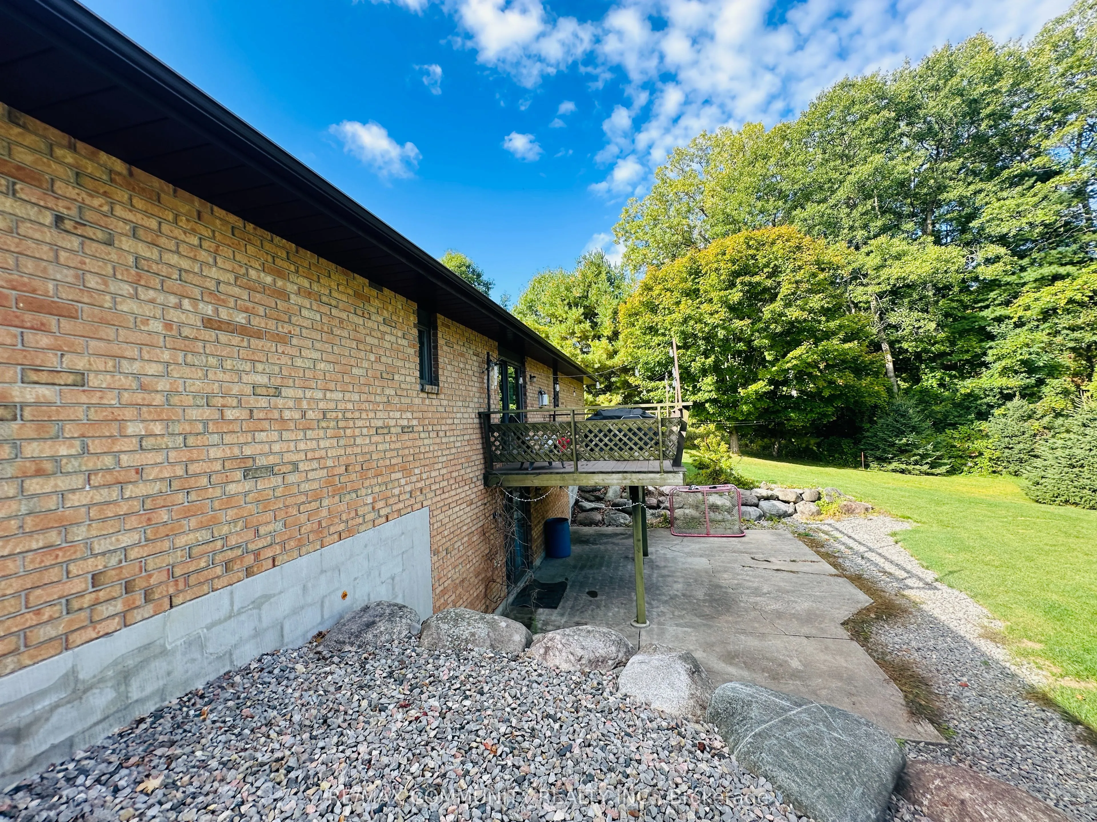 214 Helyer Road