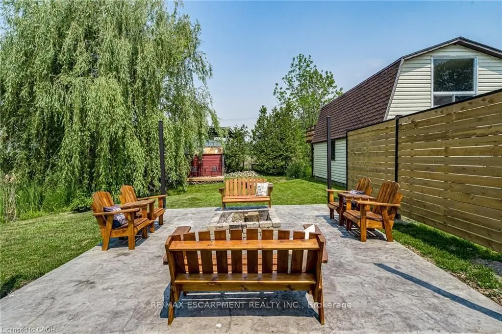 71 Lakeshore Road