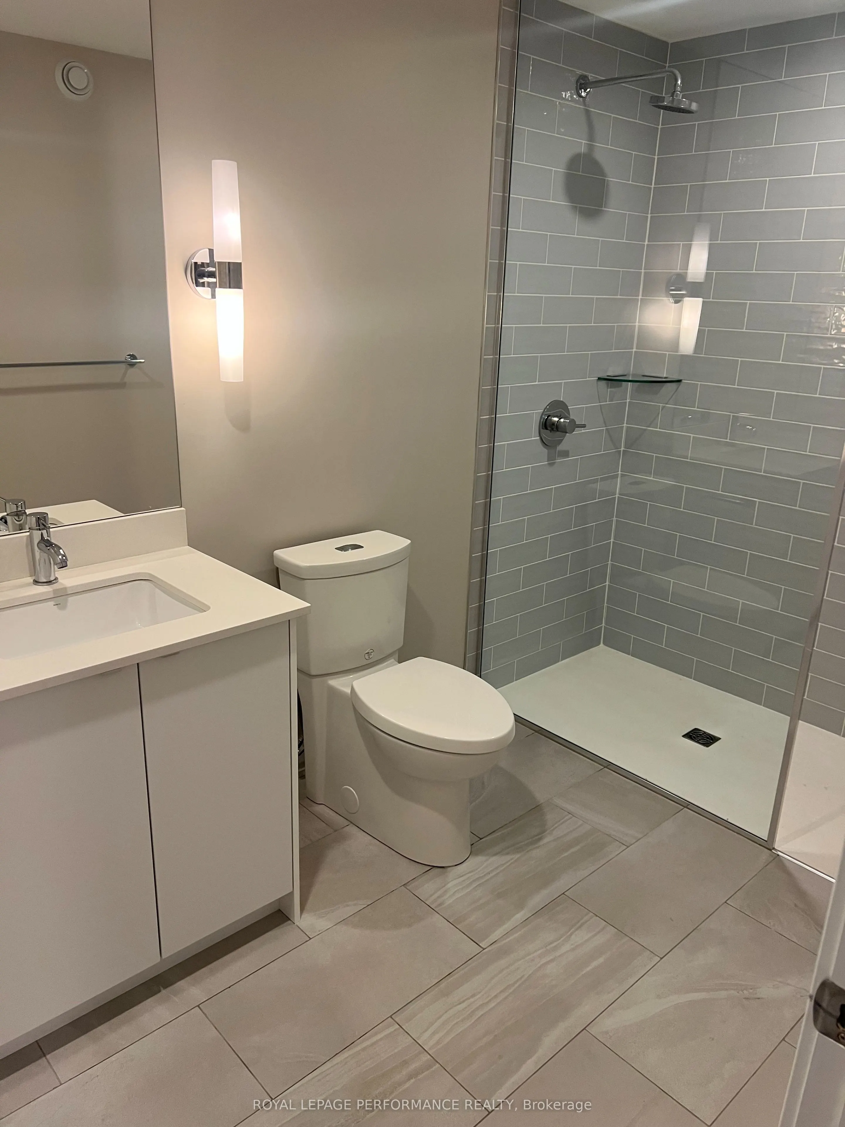 574 Byron Avenue, #4