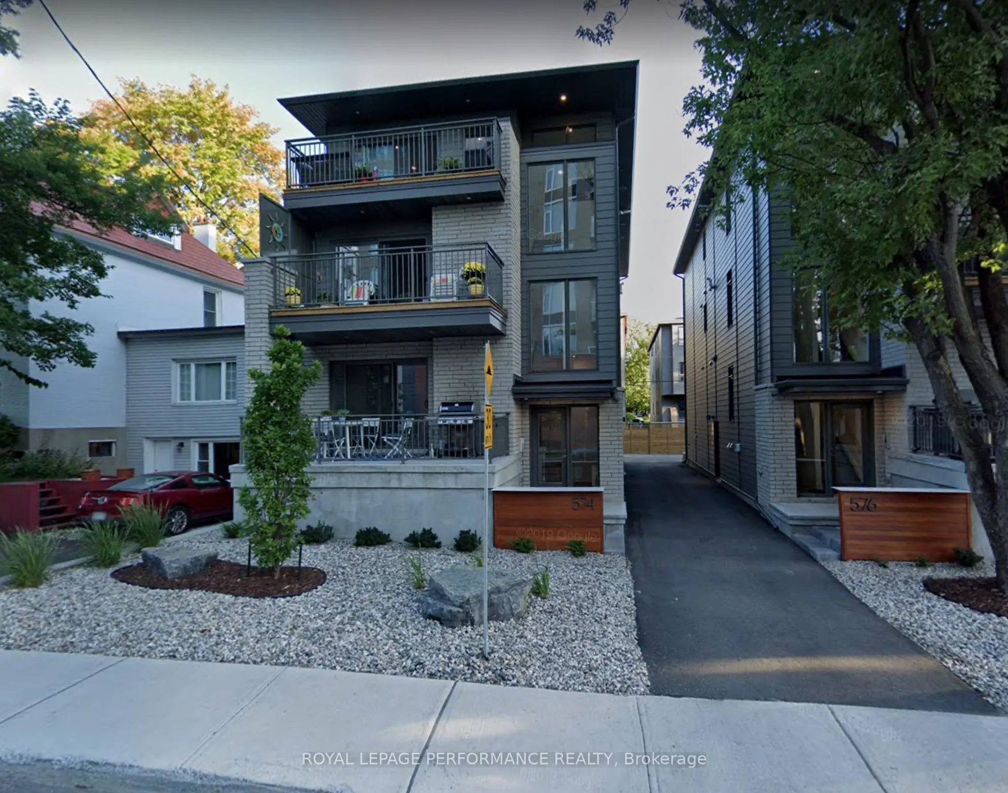 574 Byron Avenue, #4