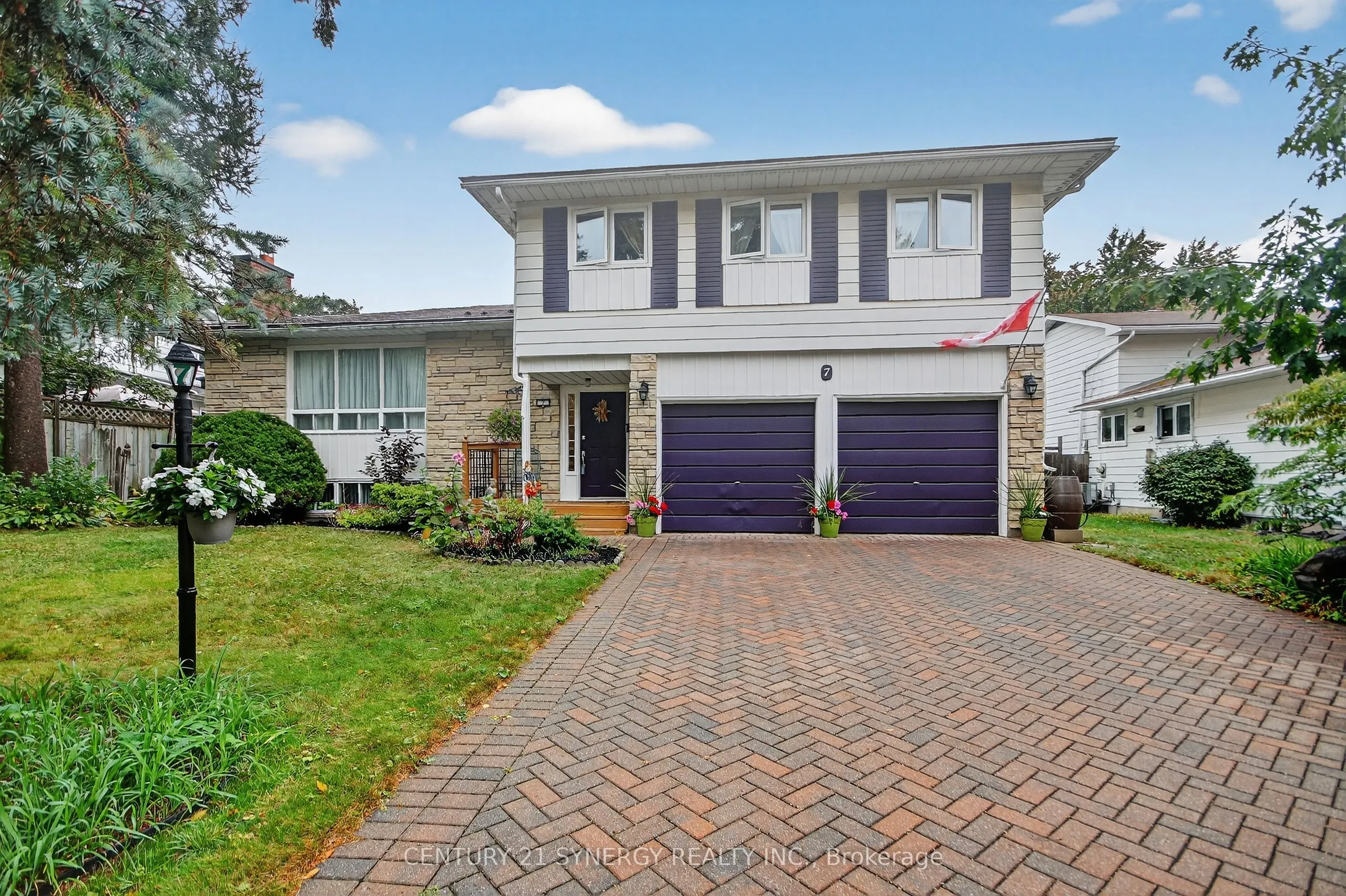 7 St Remy Drive