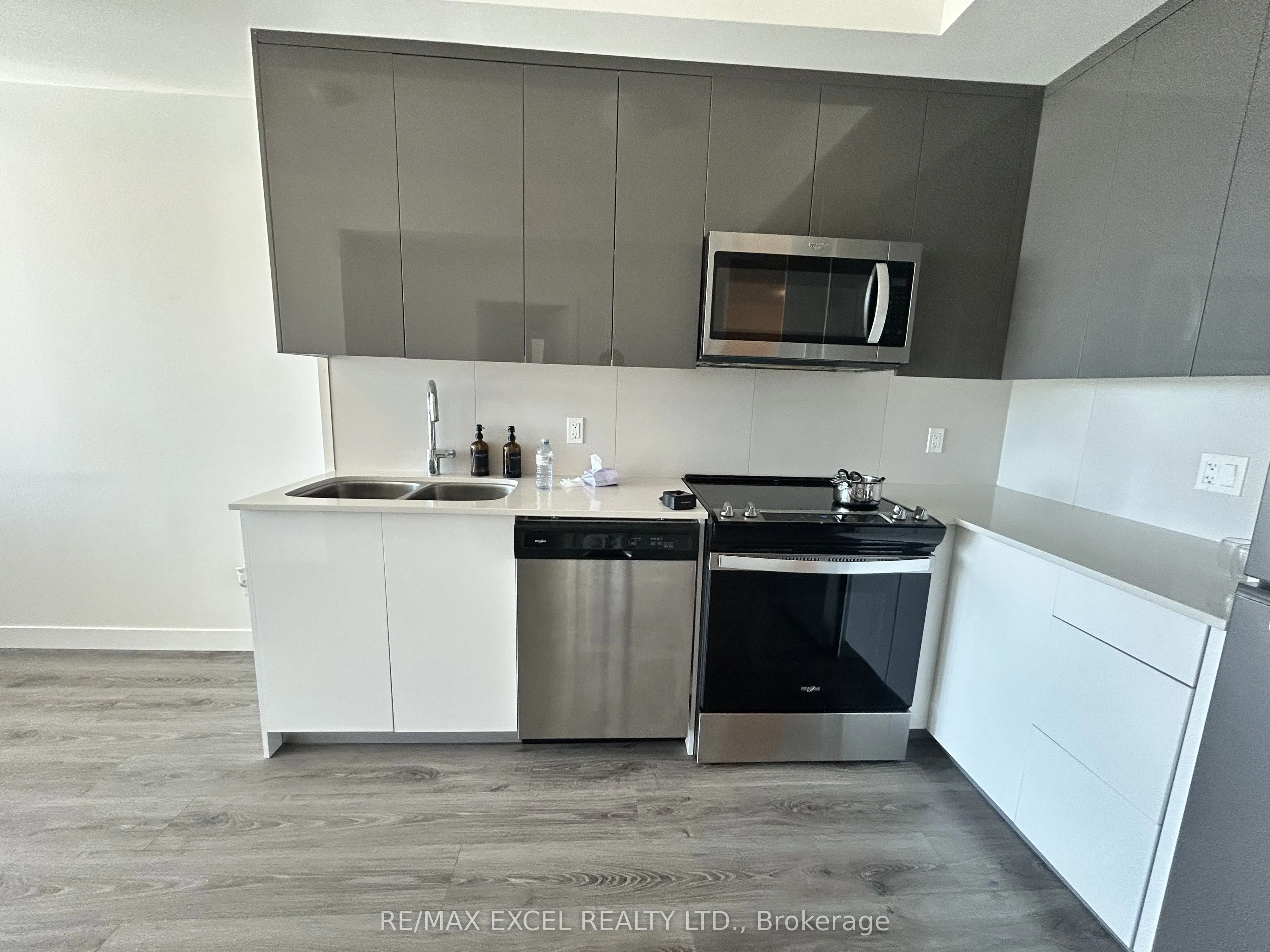 60 Frederick Street, #1513