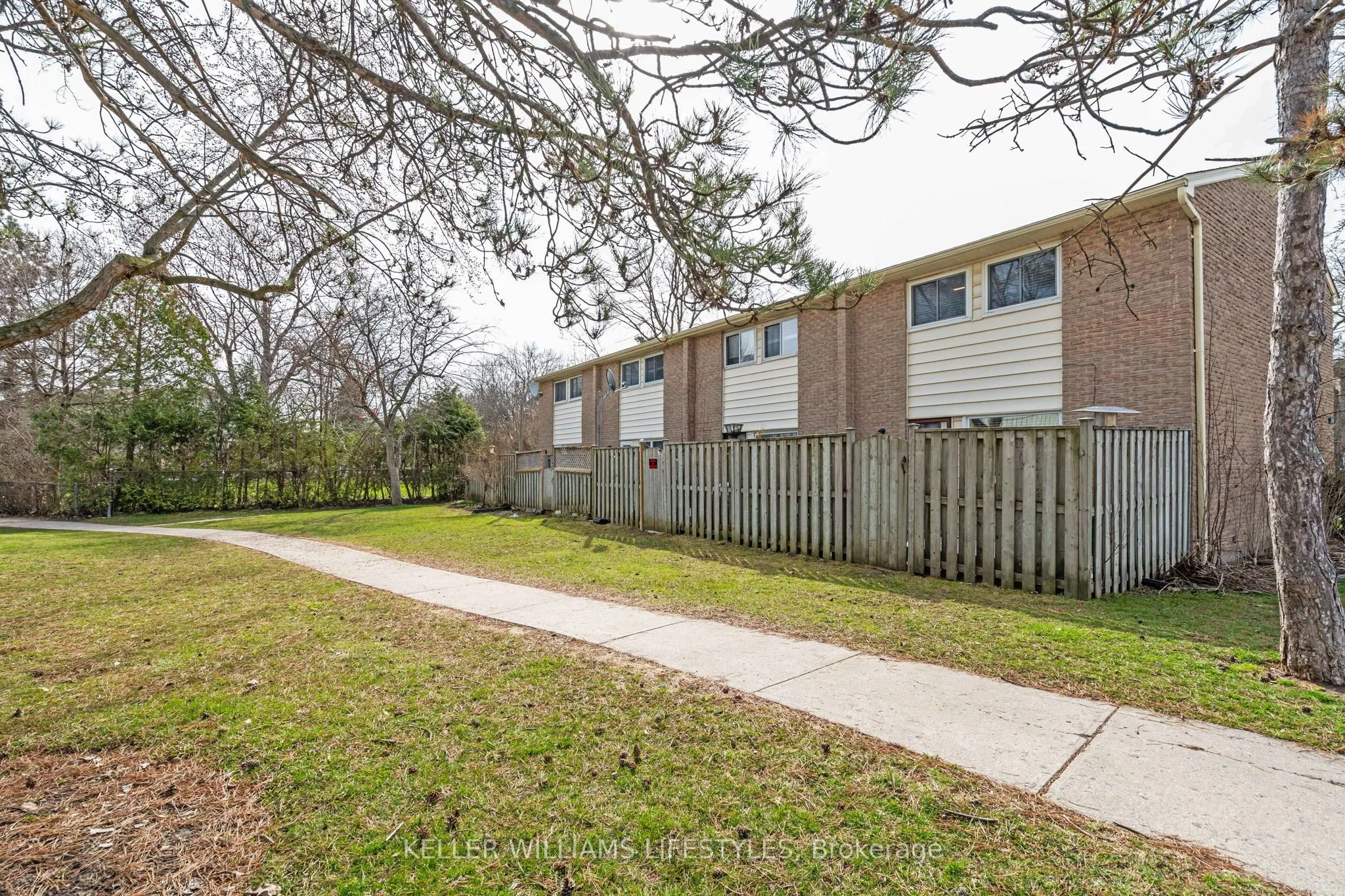 166 Southdale Road W, #26