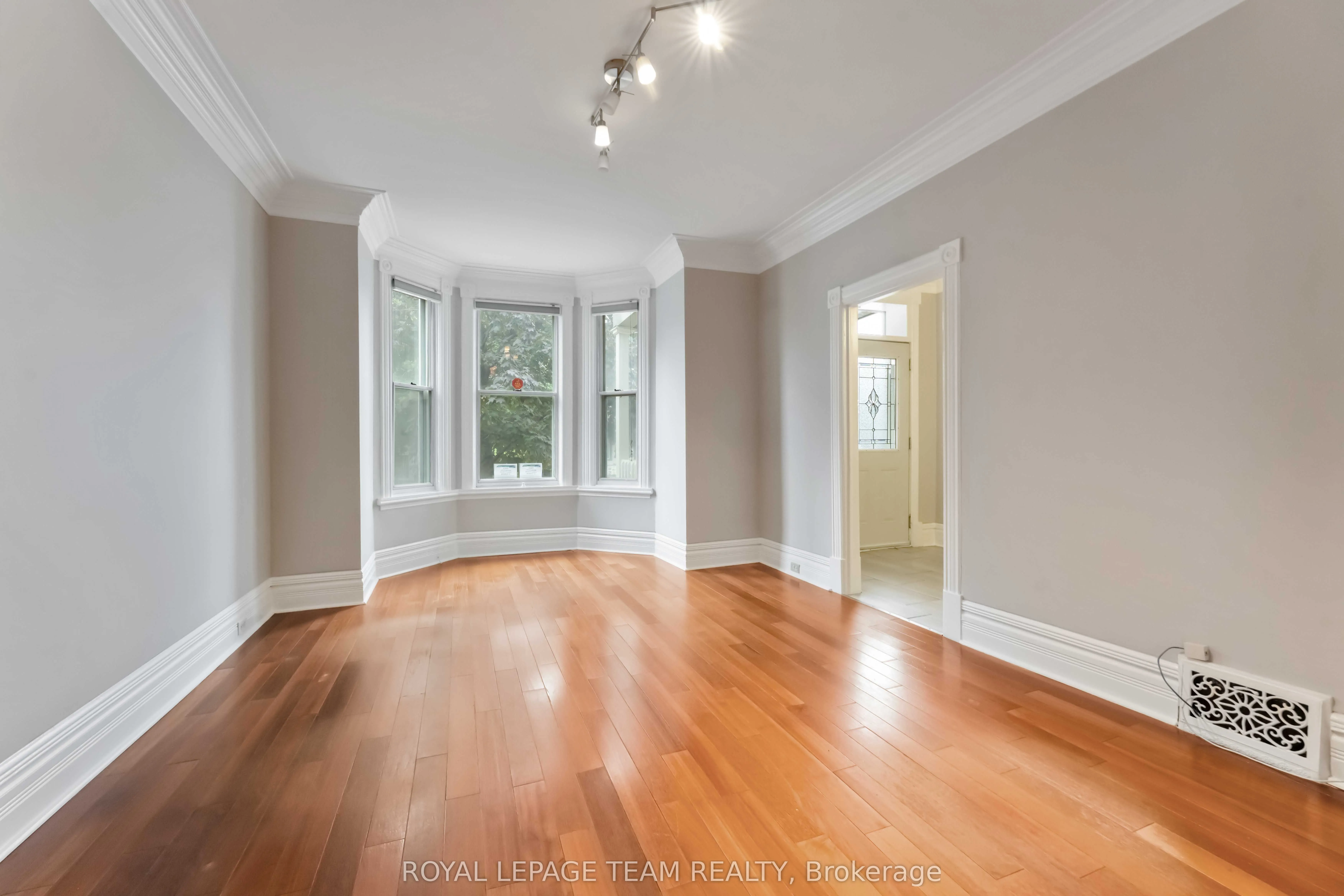 205 Pretoria Avenue