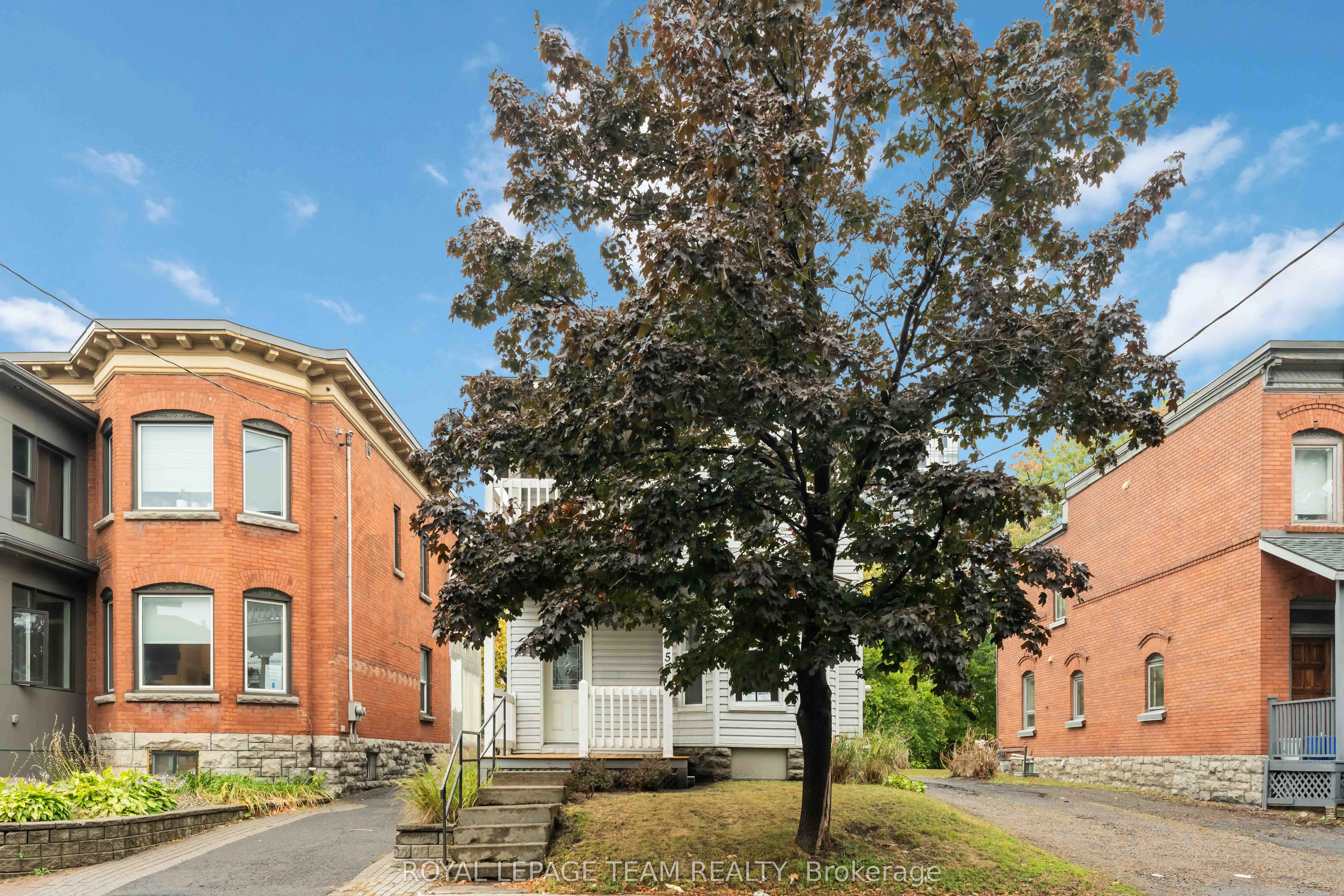 205 Pretoria Avenue