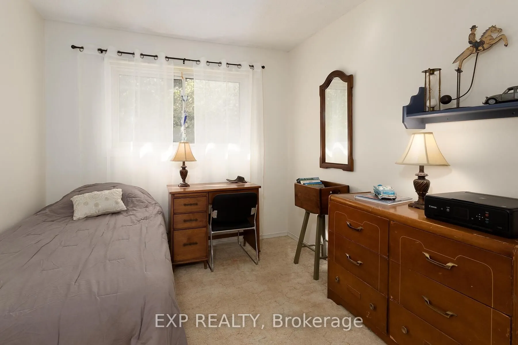 5558 Cobble Hill Road
