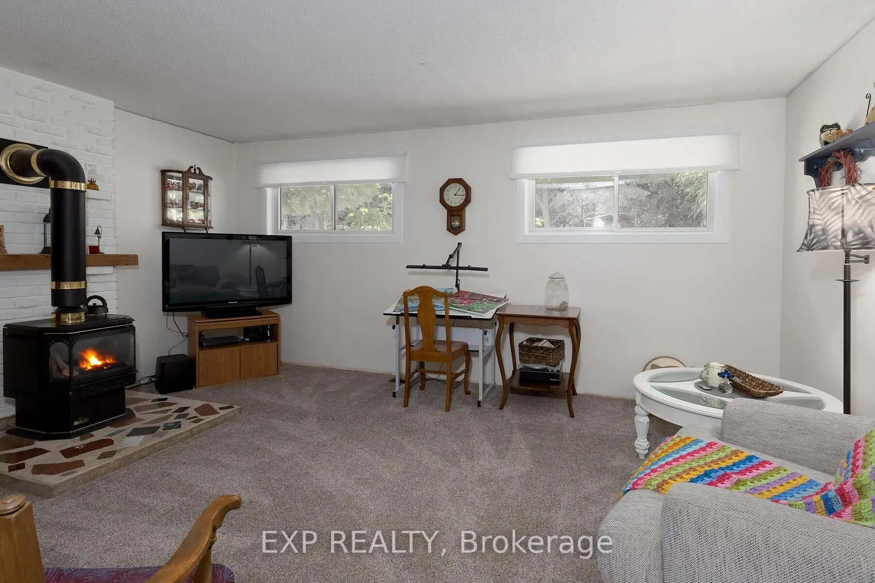 5558 Cobble Hill Road