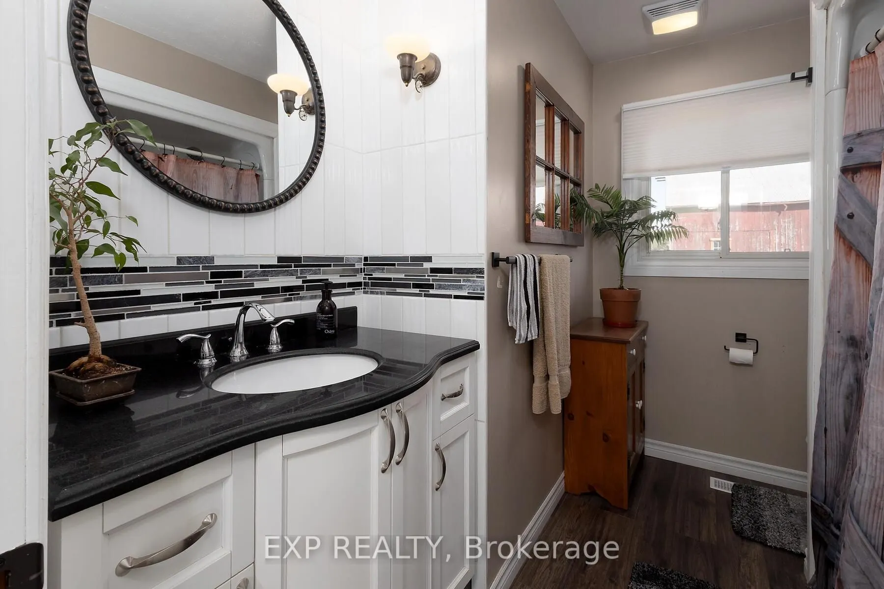 5558 Cobble Hill Road