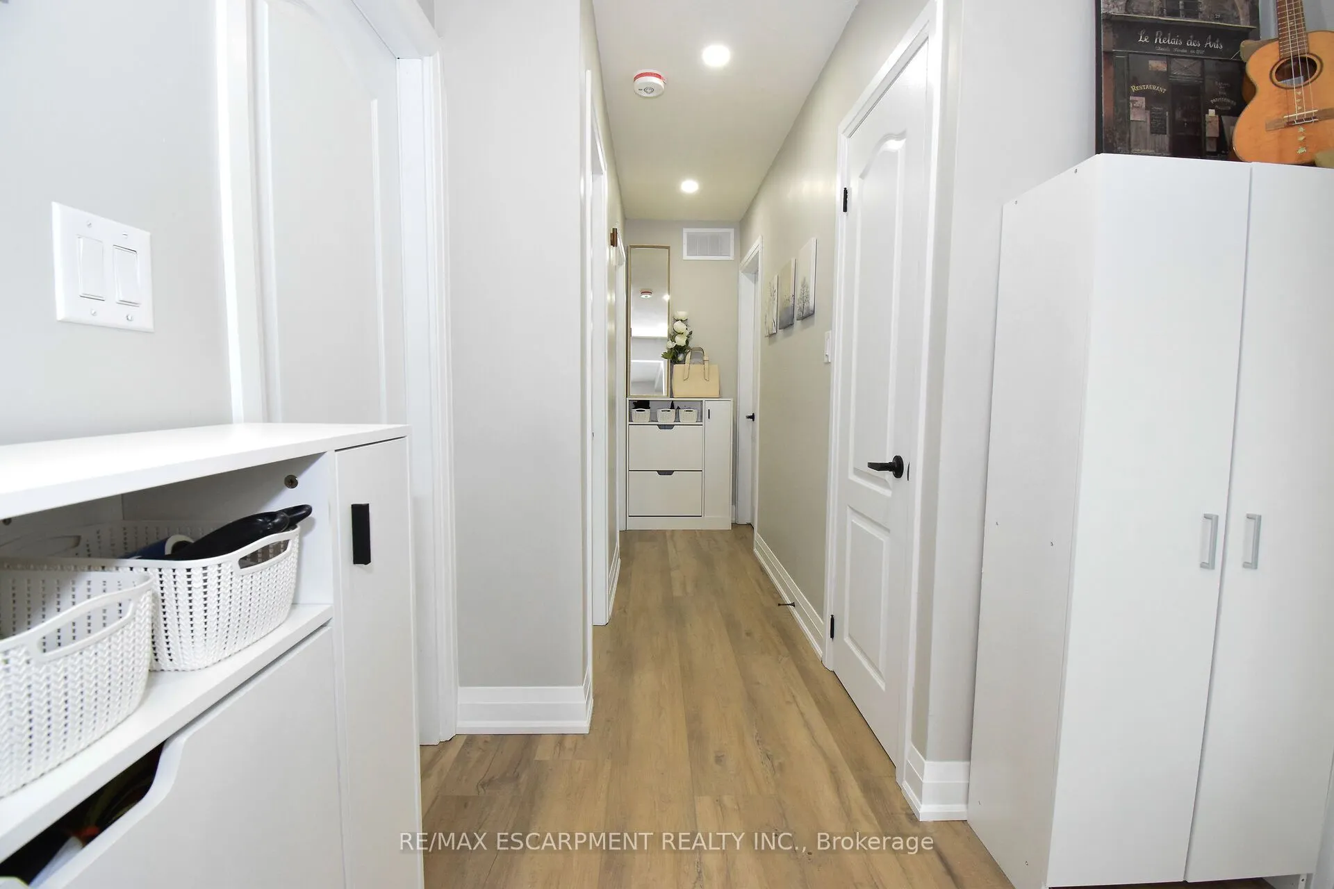 176 EAST 43RD Street