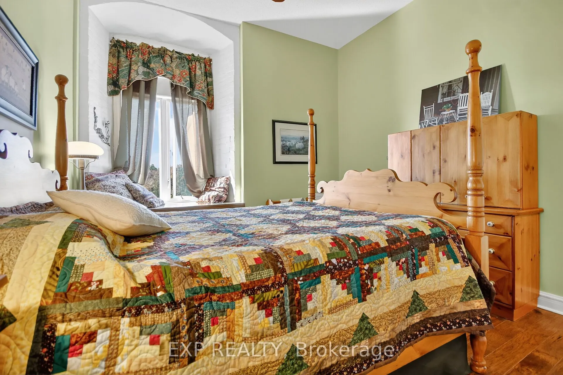 1 Rosamond Street E, #408