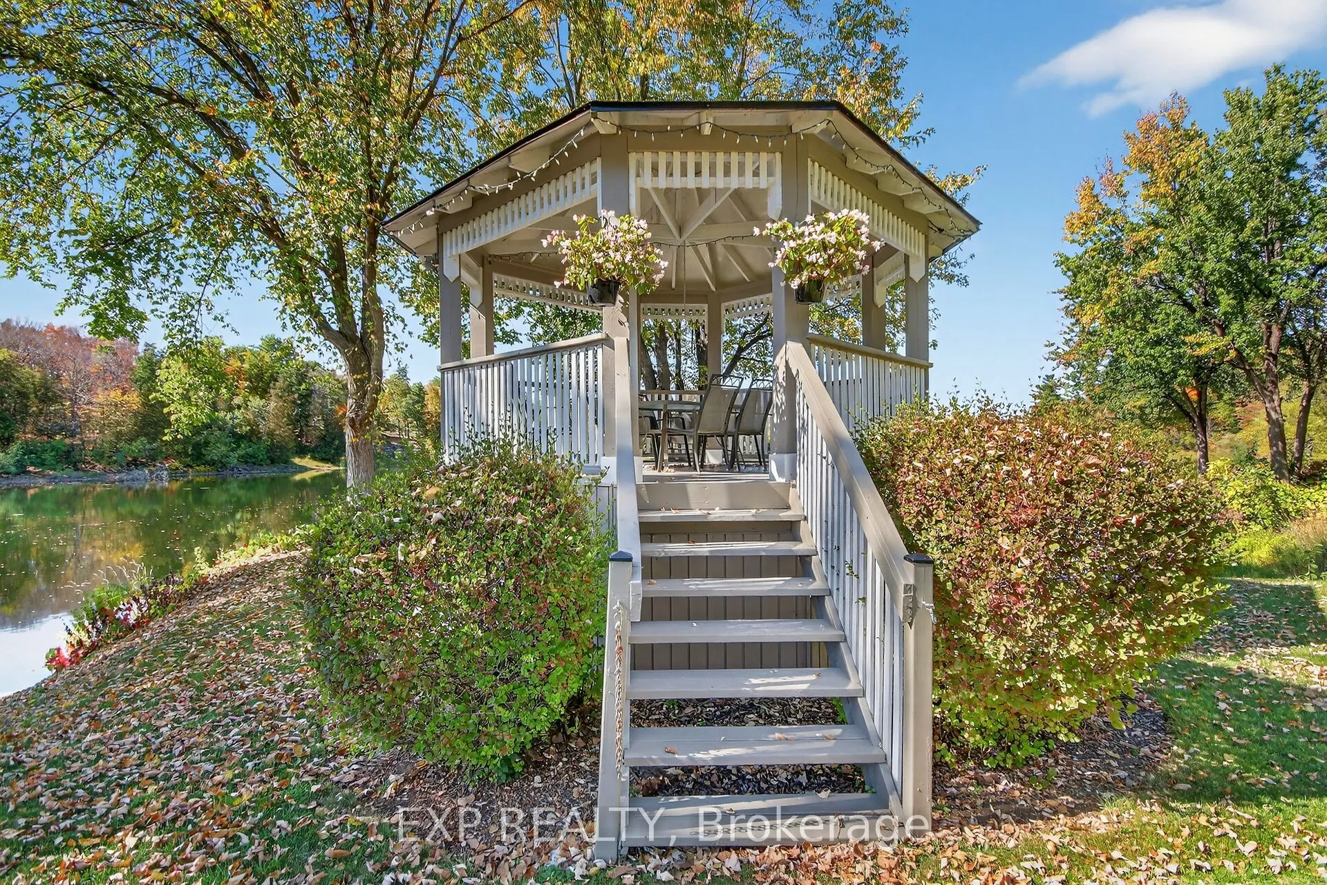 1 Rosamond Street E, #408
