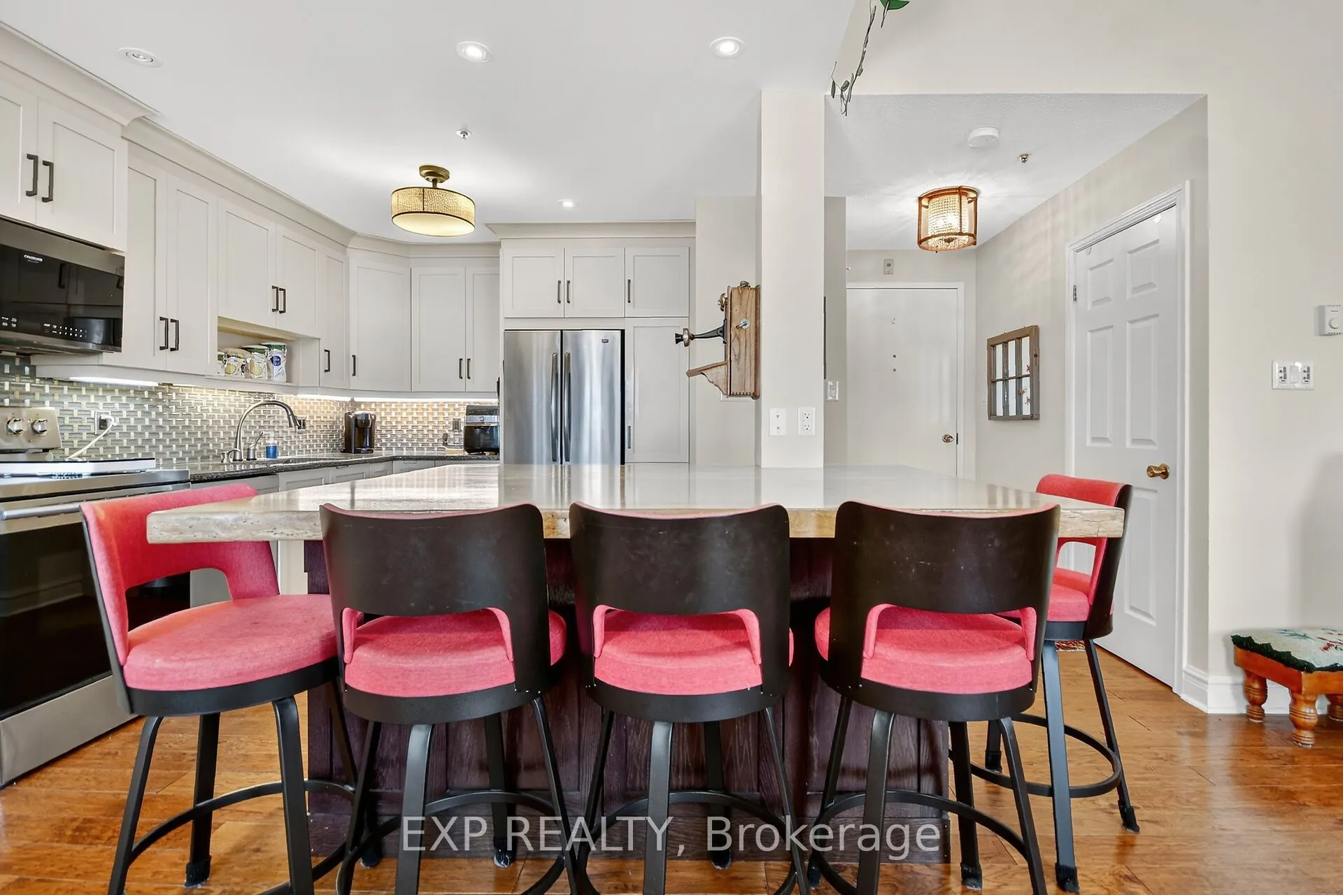 1 Rosamond Street E, #408