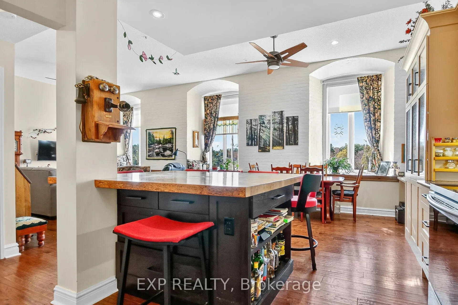 1 Rosamond Street E, #408