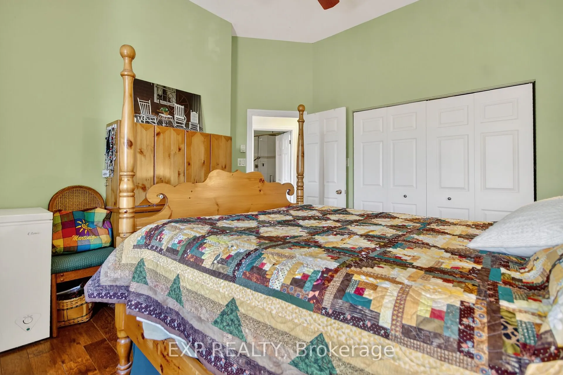 1 Rosamond Street E, #408
