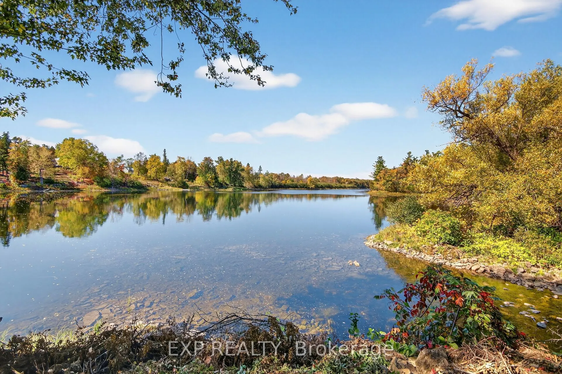 1 Rosamond Street E, #408