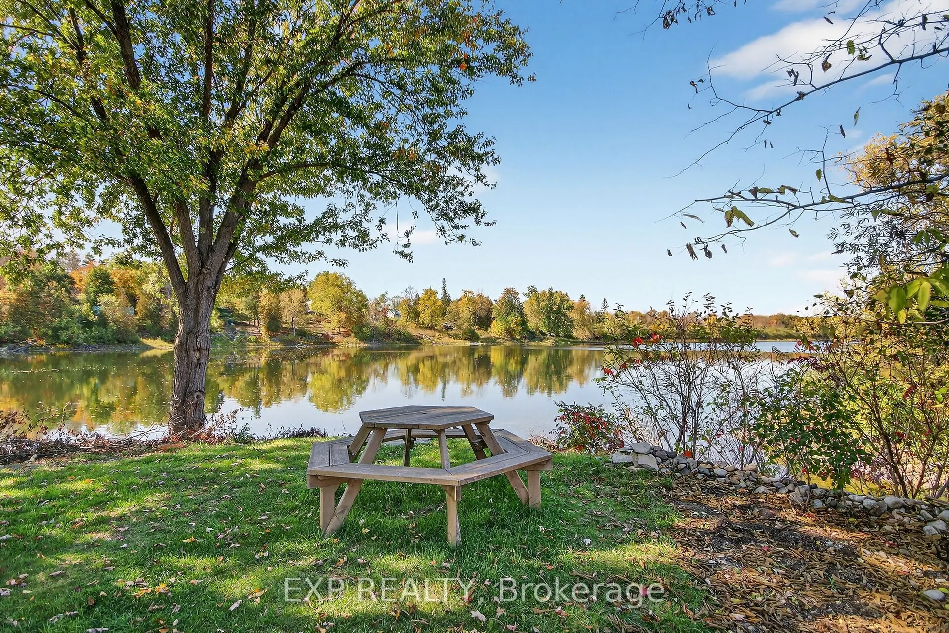1 Rosamond Street E, #408