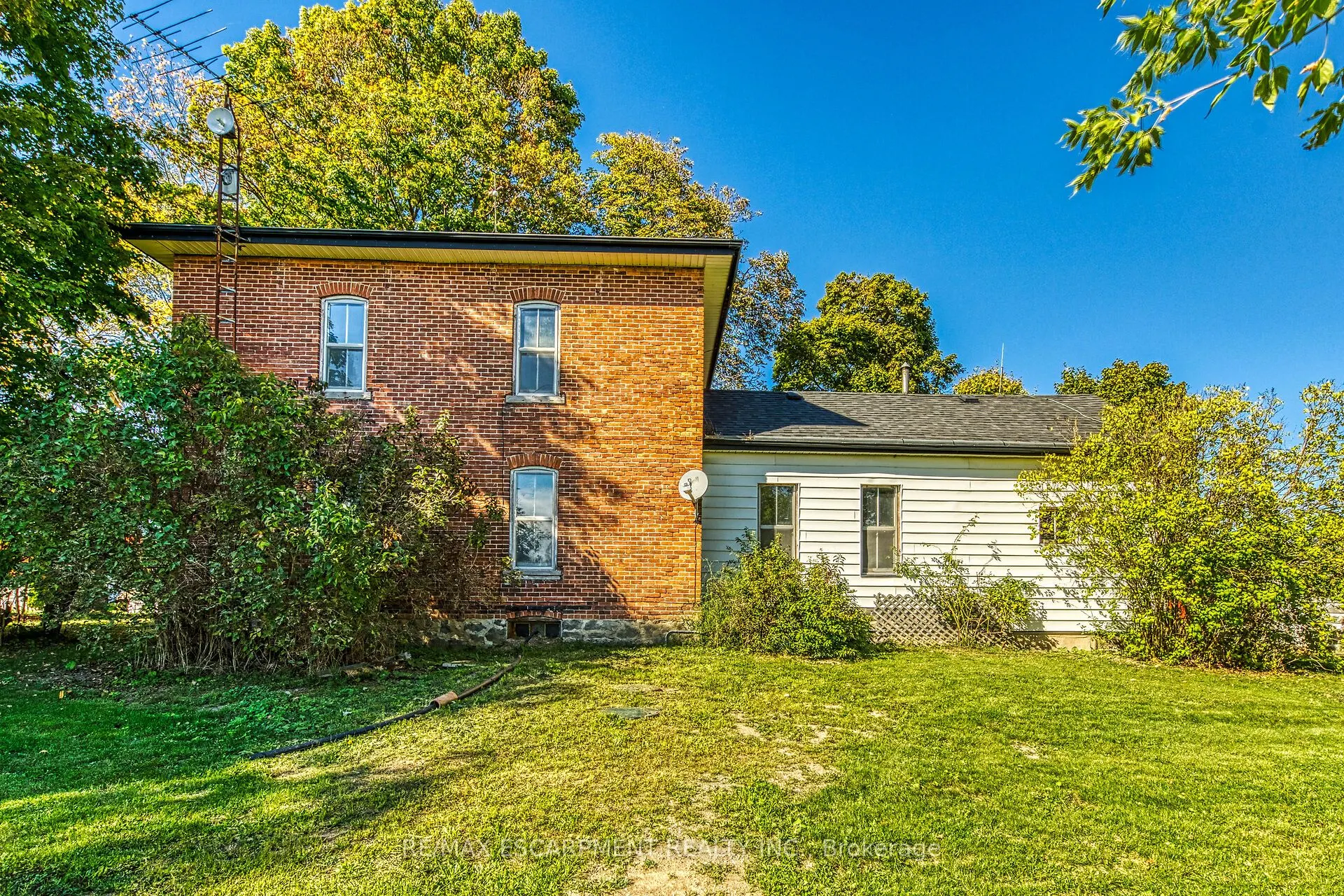 534 Haldimand Road 32