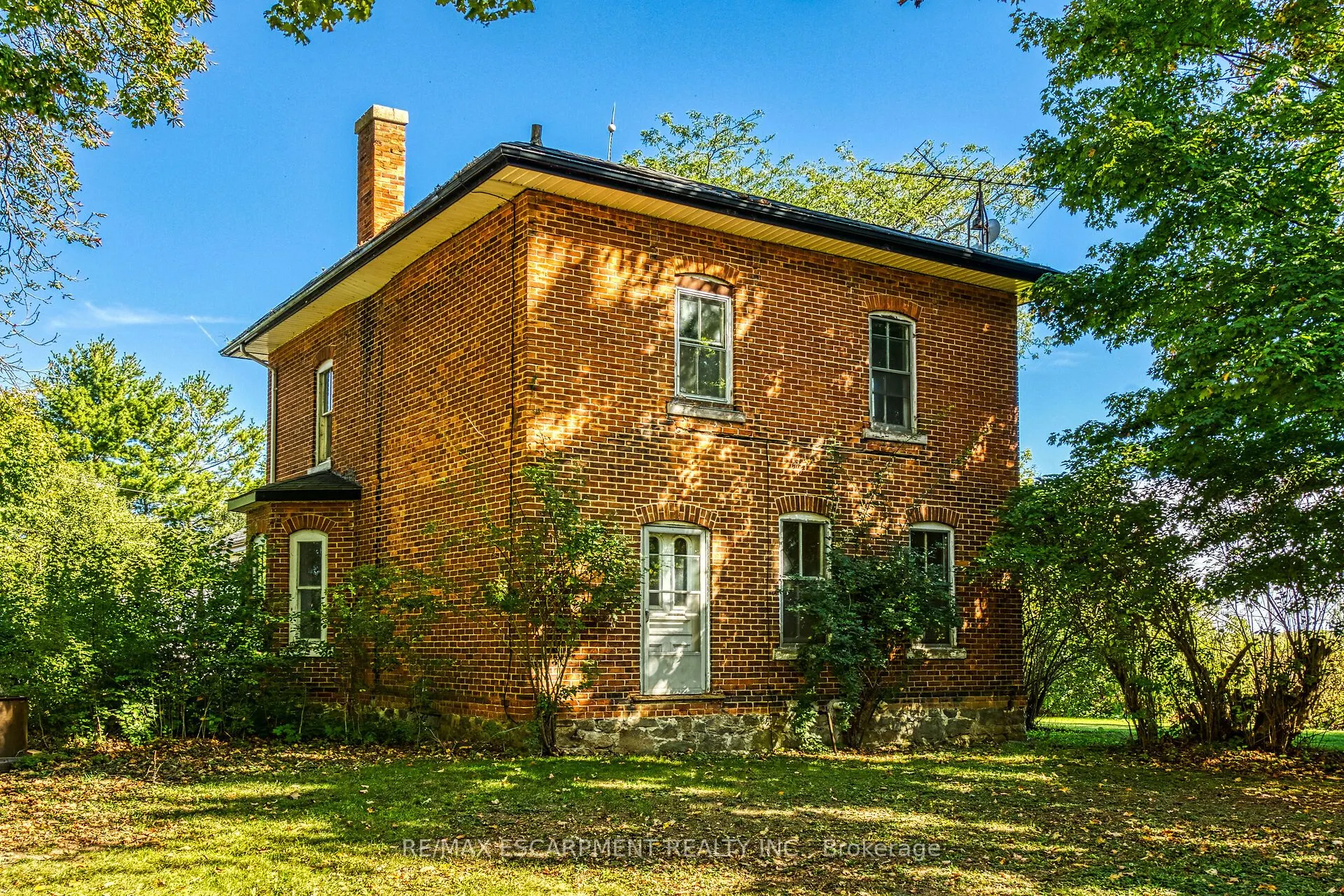 534 Haldimand Road 32