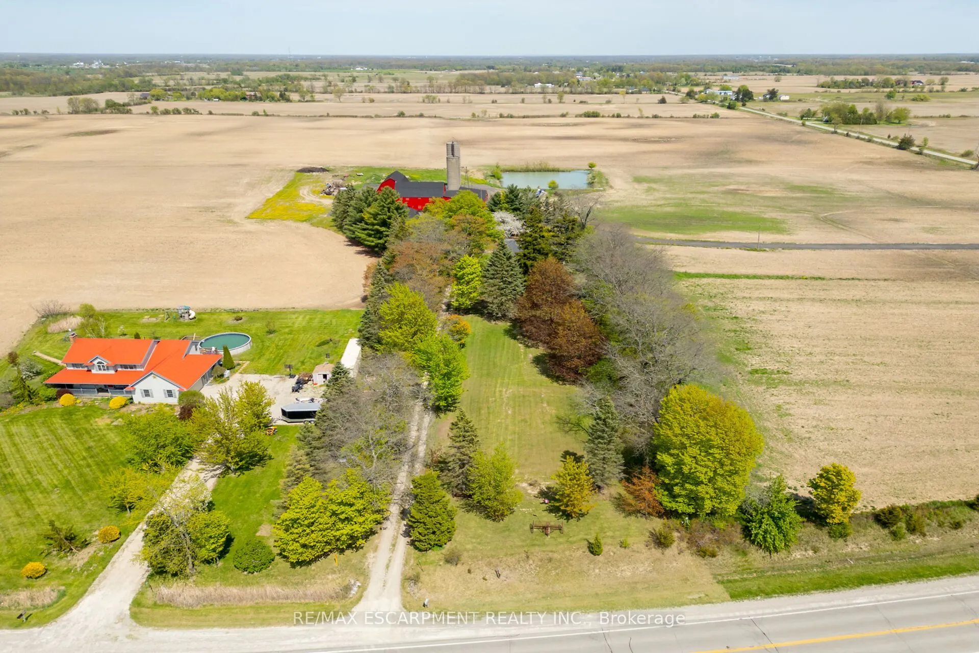 534 Haldimand Road 32