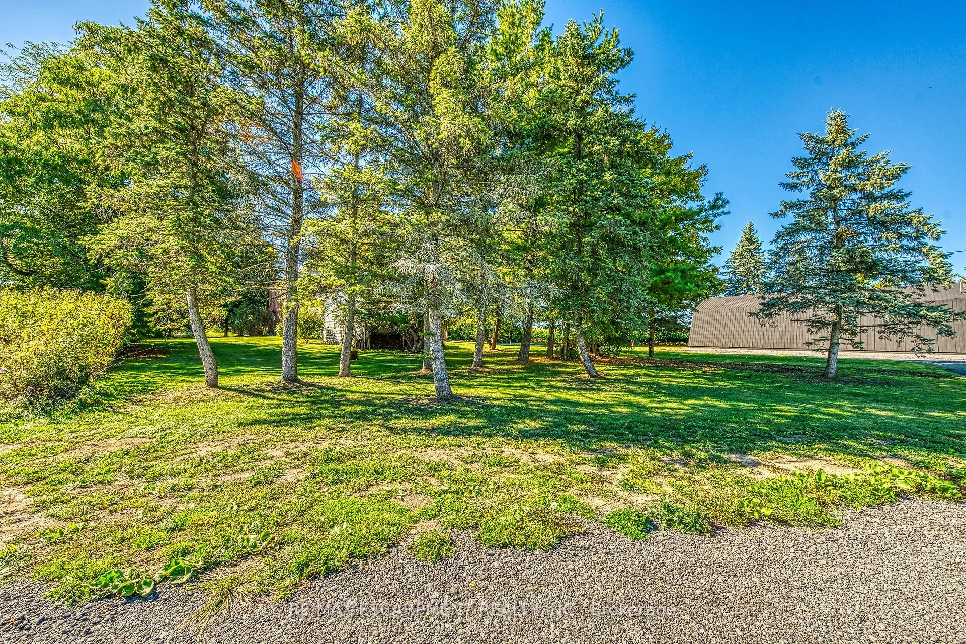 534 Haldimand Road 32