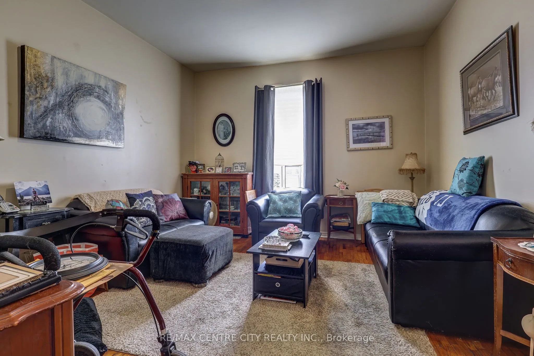 16 Woodworth Avenue
