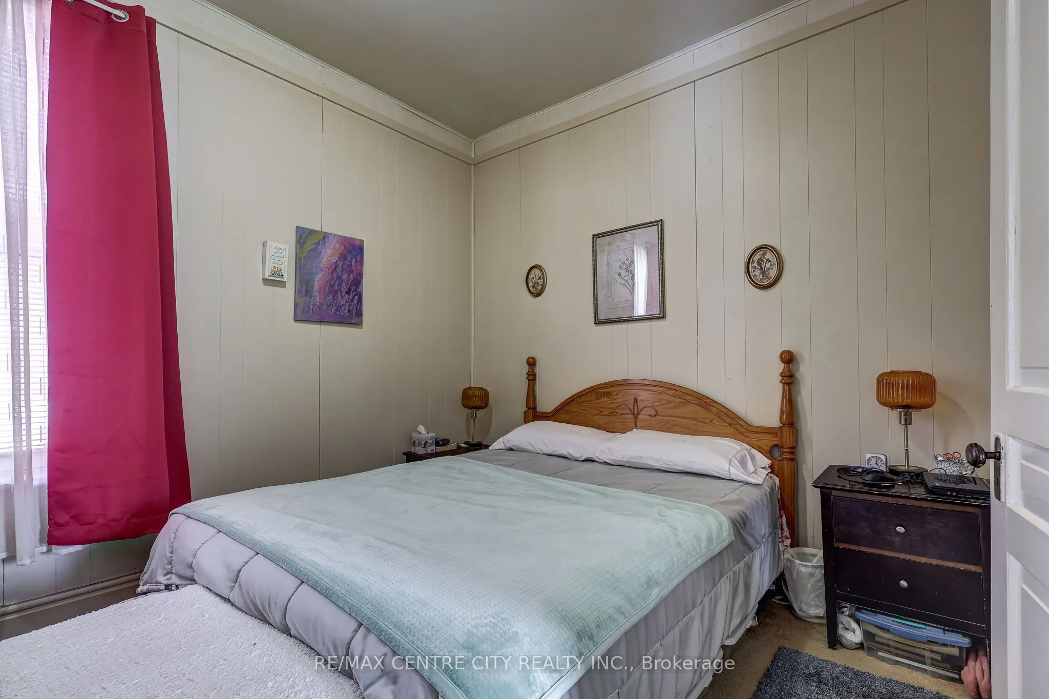 16 Woodworth Avenue