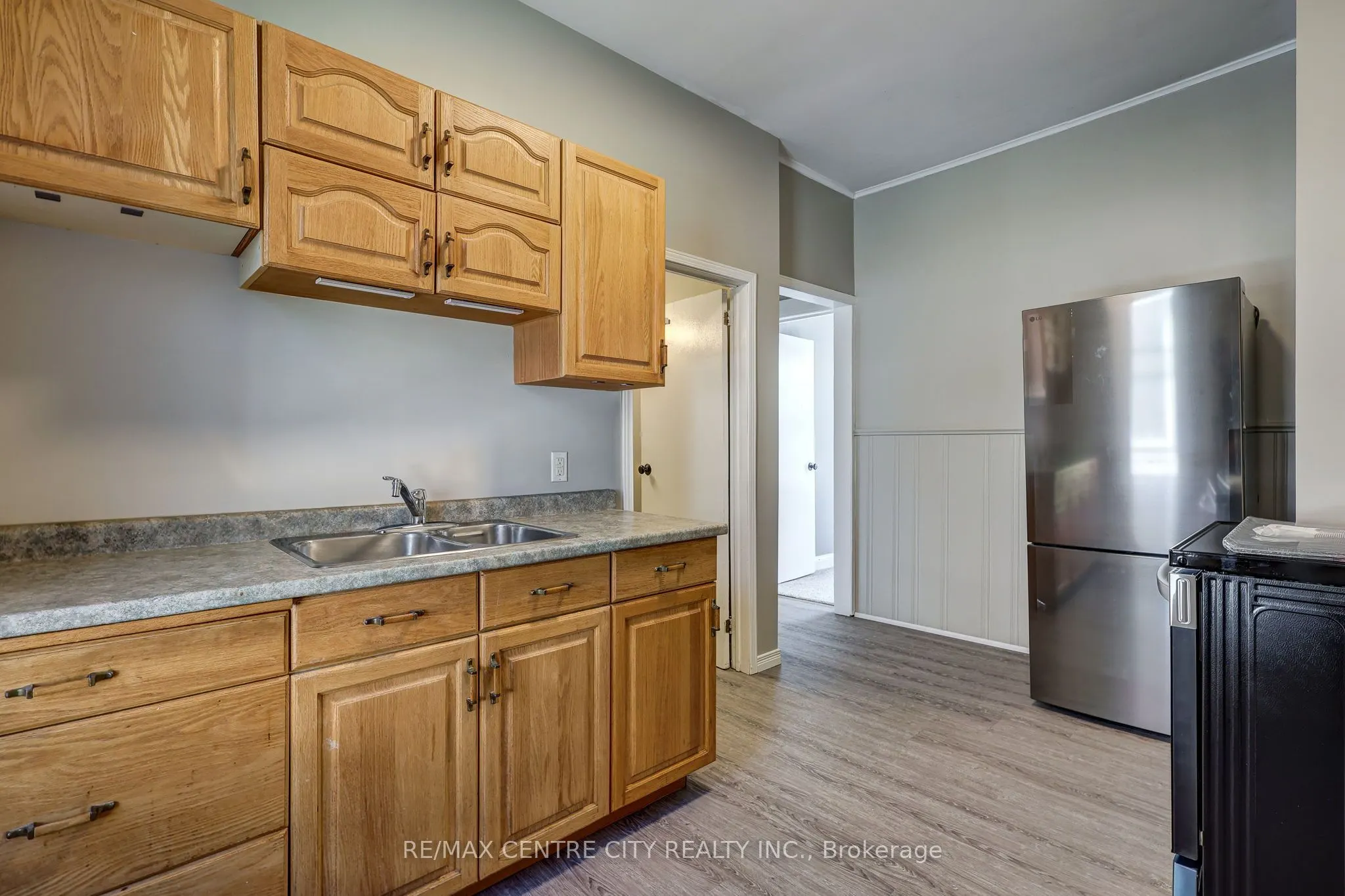 16 Woodworth Avenue