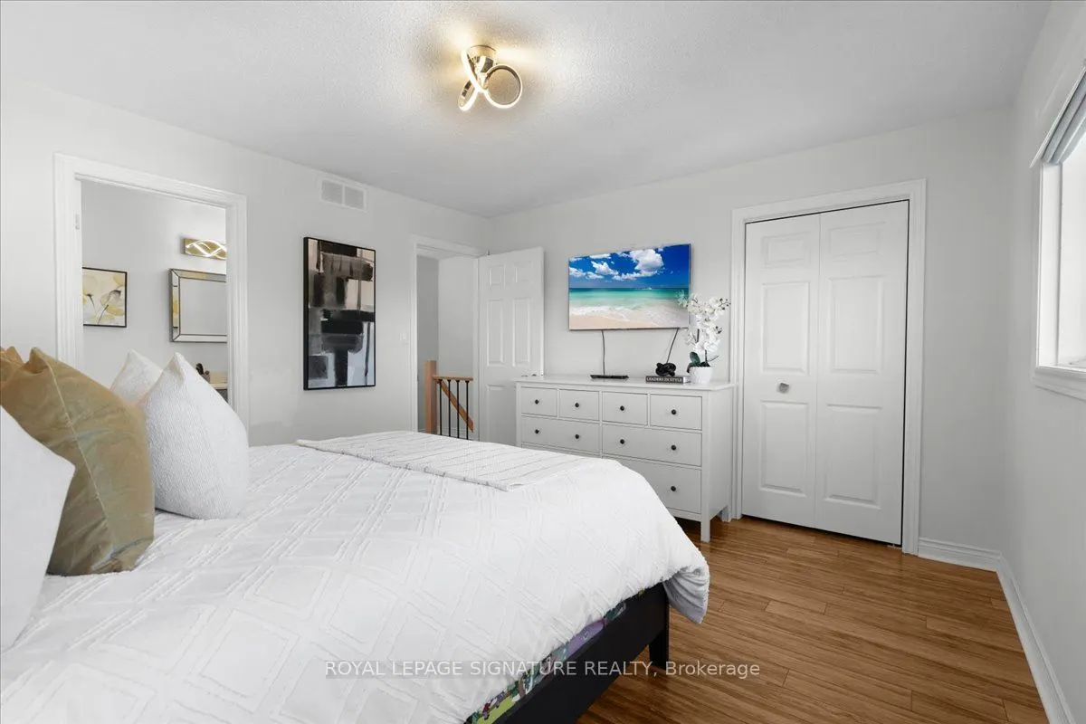 384 Limeridge Road E, #11