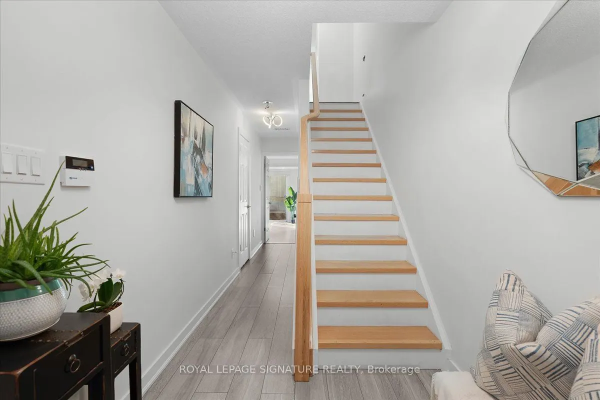 384 Limeridge Road E, #11