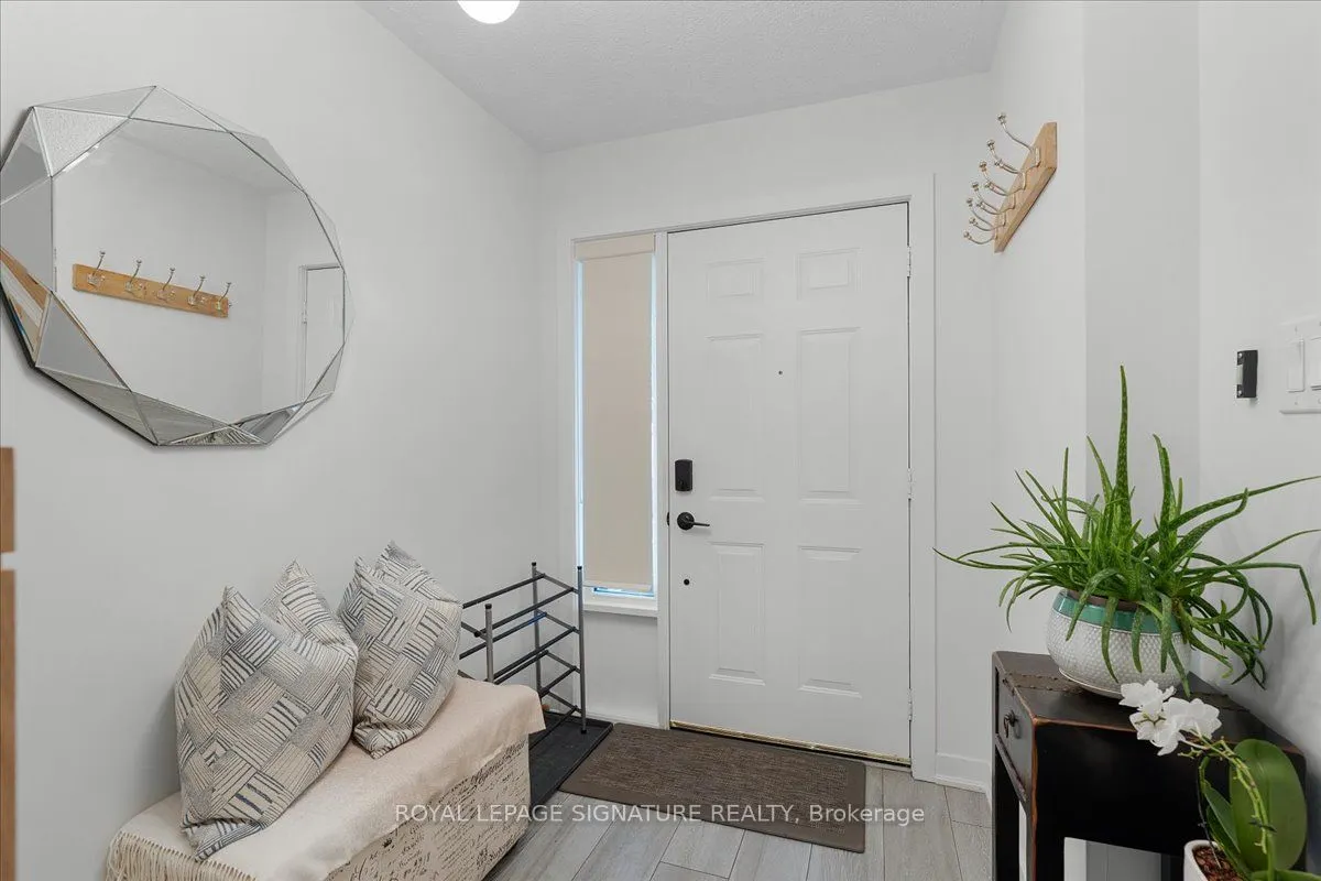 384 Limeridge Road E, #11