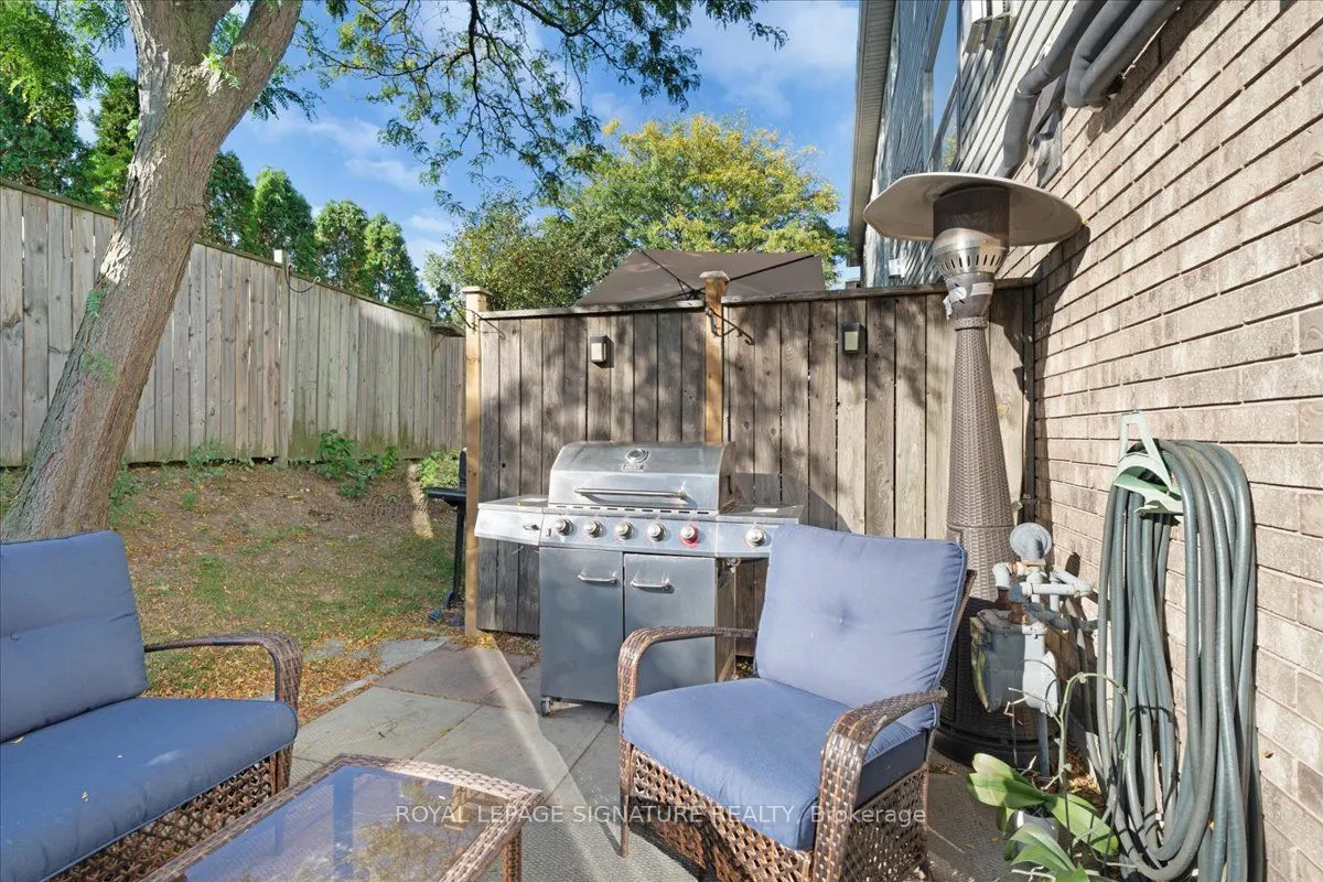 384 Limeridge Road E, #11