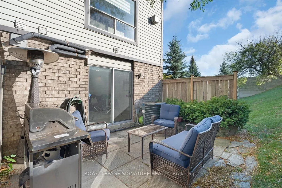 384 Limeridge Road E, #11