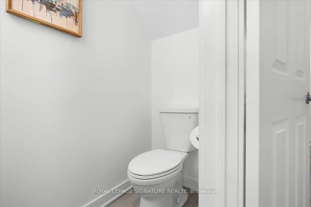 384 Limeridge Road E, #11