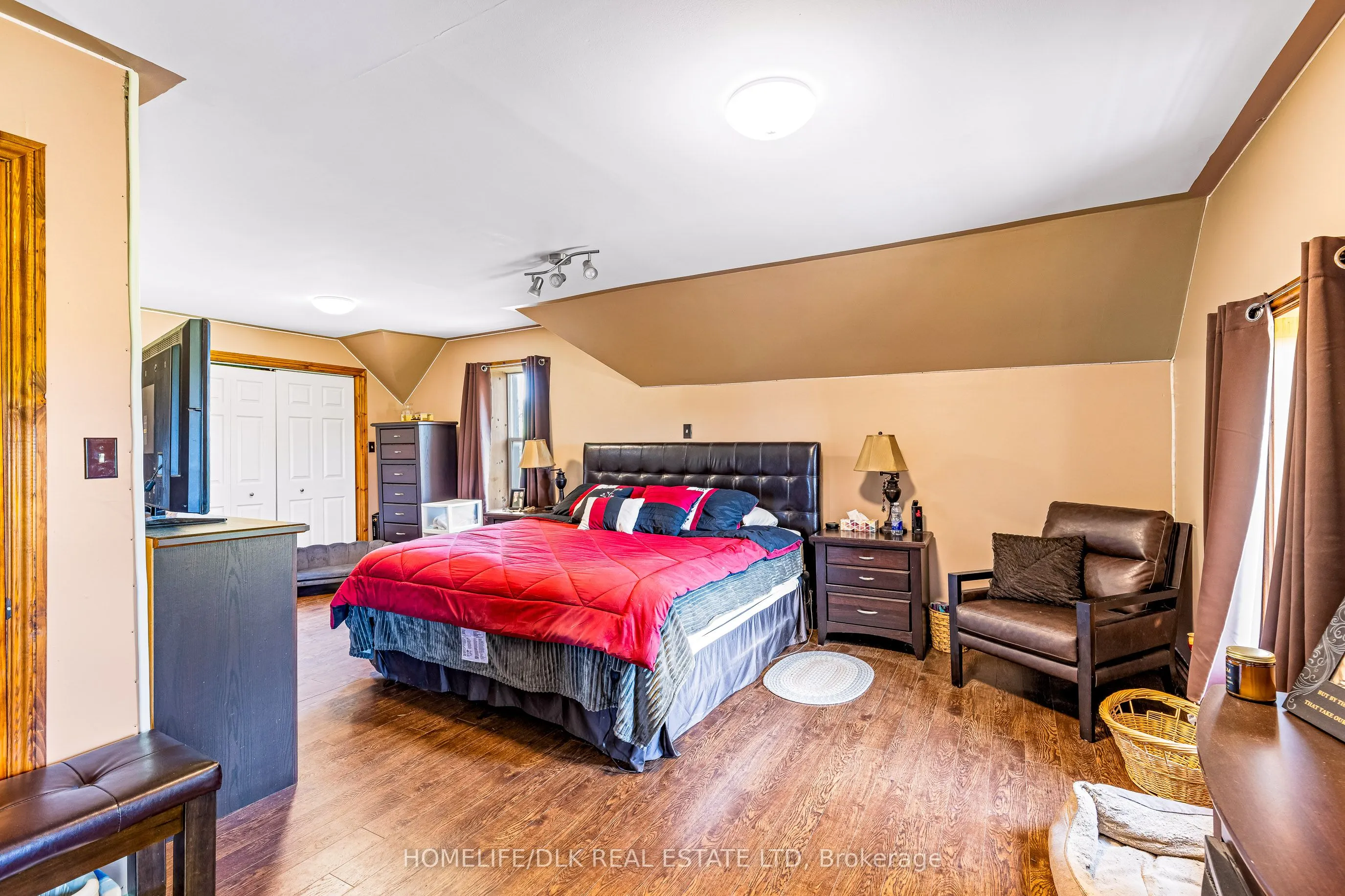 316 Townline Road W