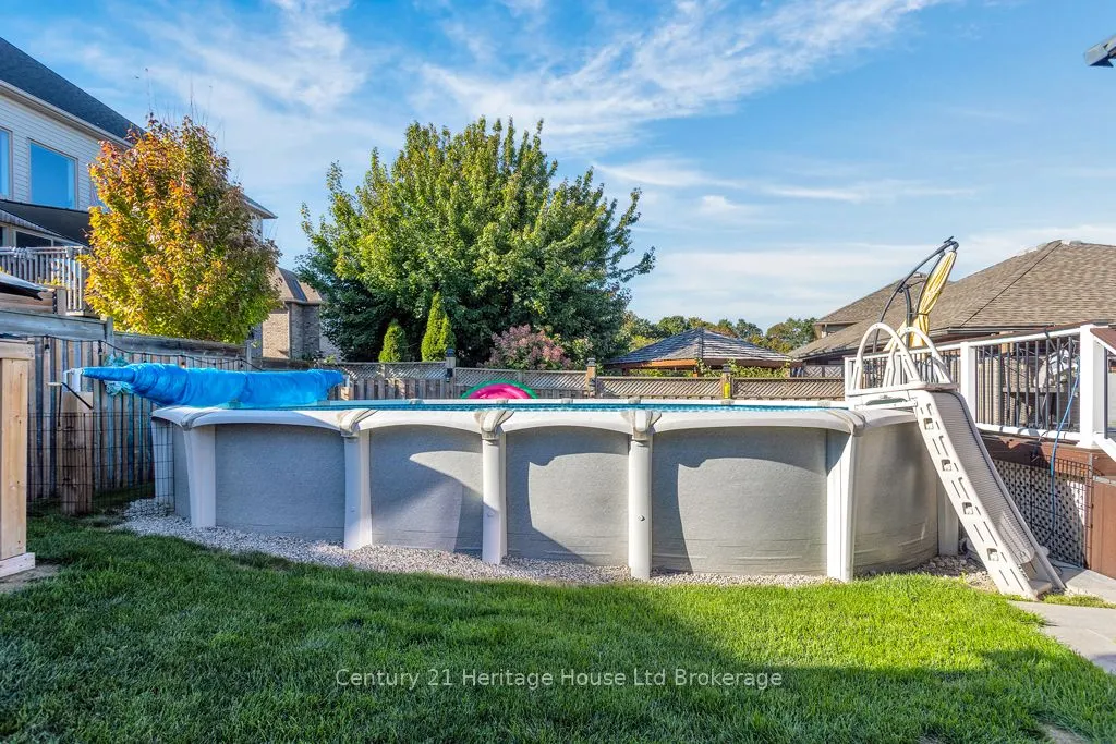 447 Alan Crescent