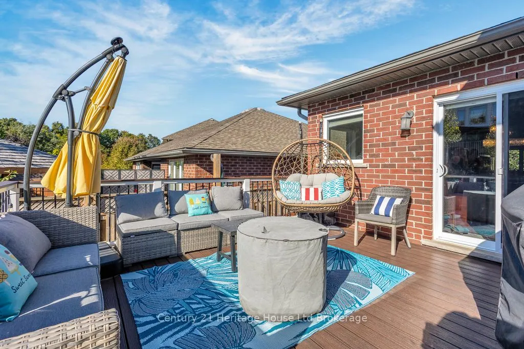 447 Alan Crescent