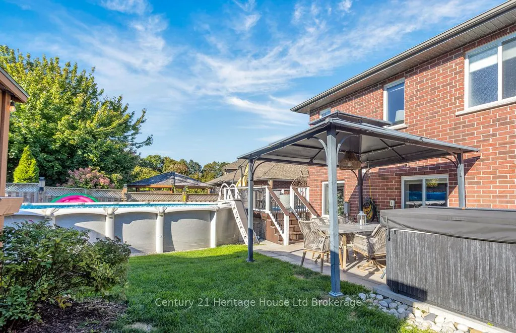 447 Alan Crescent