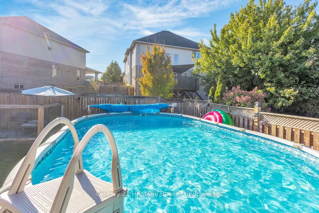 447 Alan Crescent