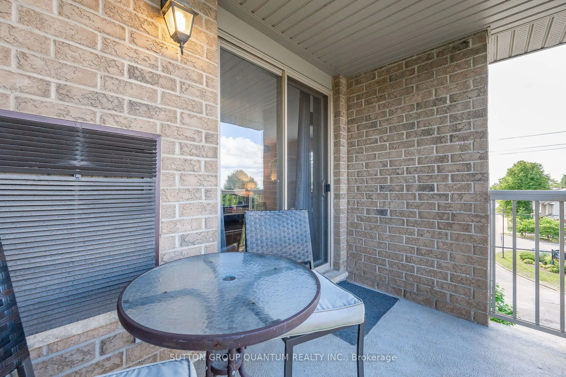 56 Kerman Avenue S, #313