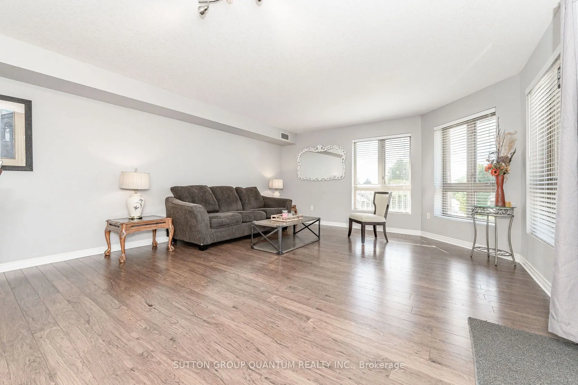 56 Kerman Avenue S, #313