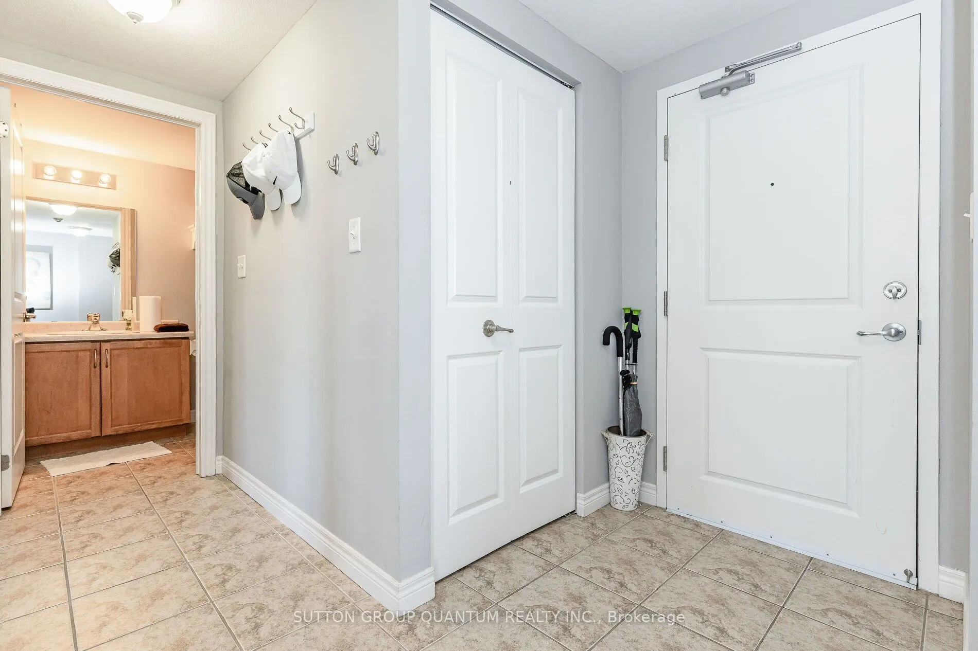 56 Kerman Avenue S, #313
