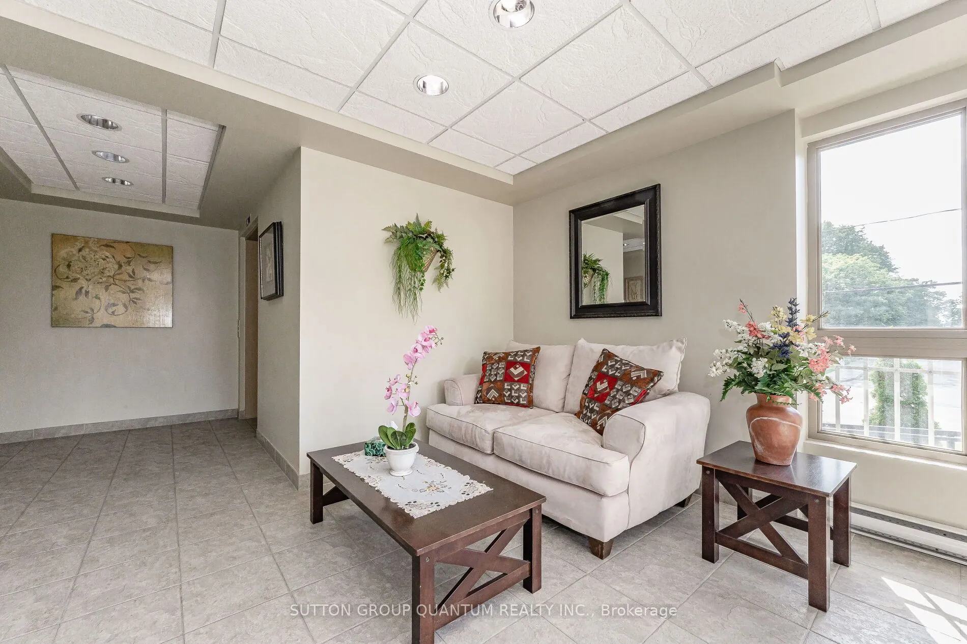 56 Kerman Avenue S, #313