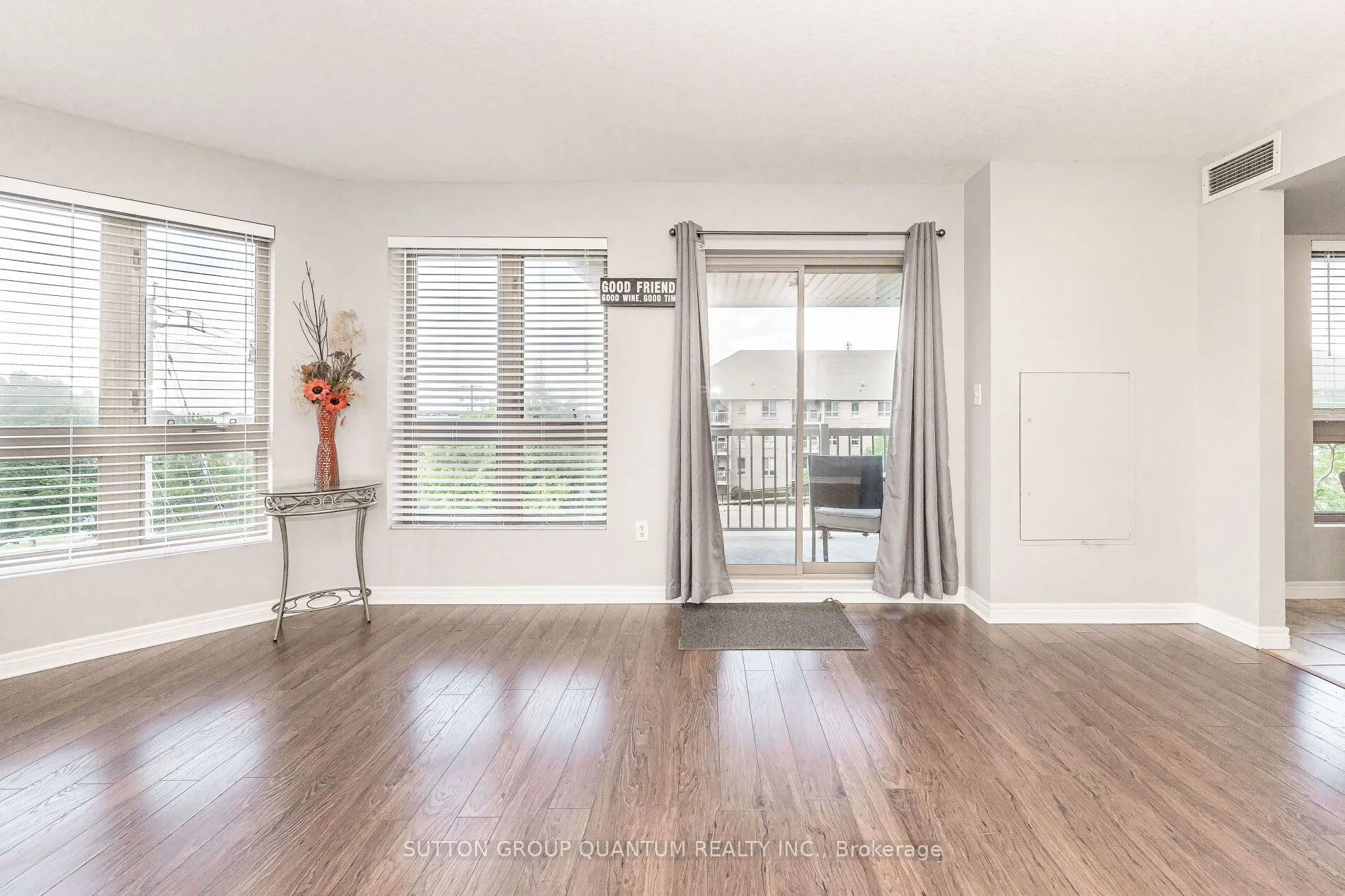 56 Kerman Avenue S, #313