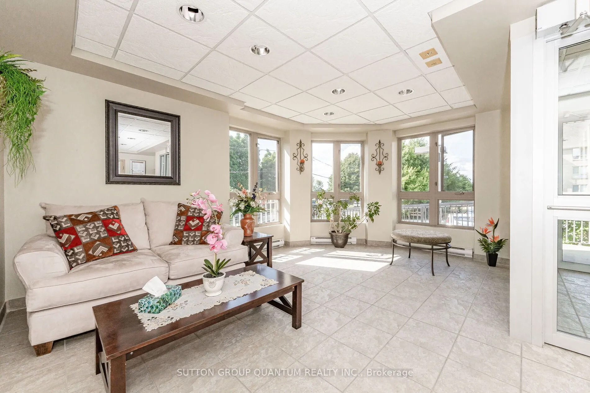 56 Kerman Avenue S, #313