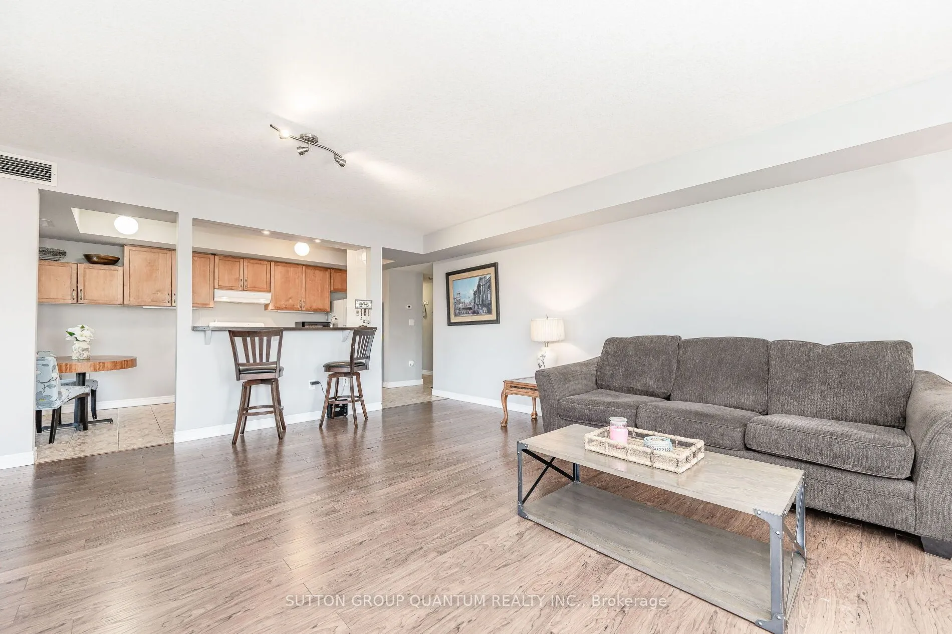 56 Kerman Avenue S, #313