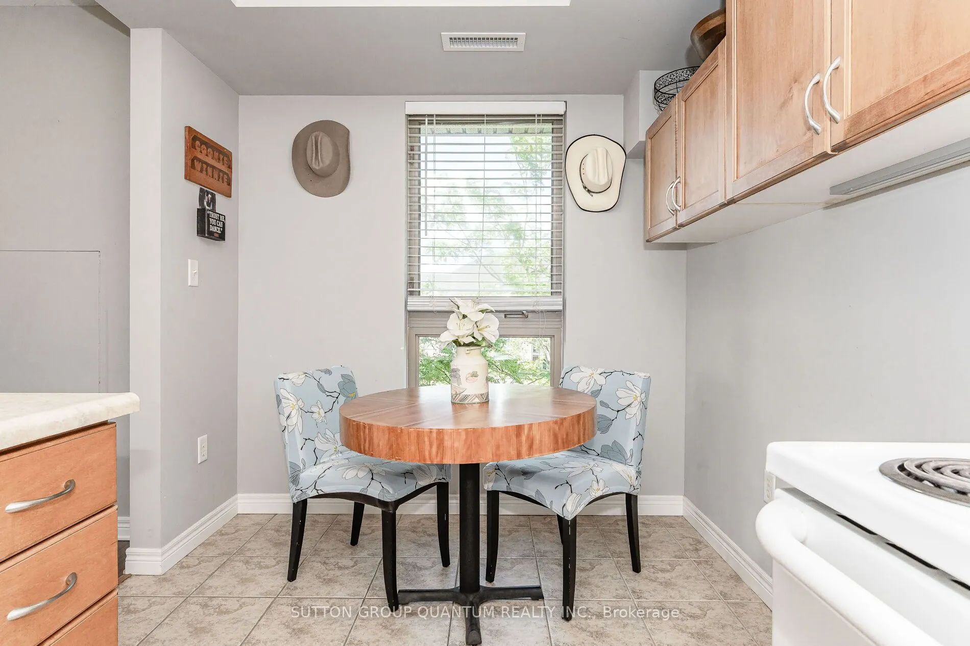 56 Kerman Avenue S, #313