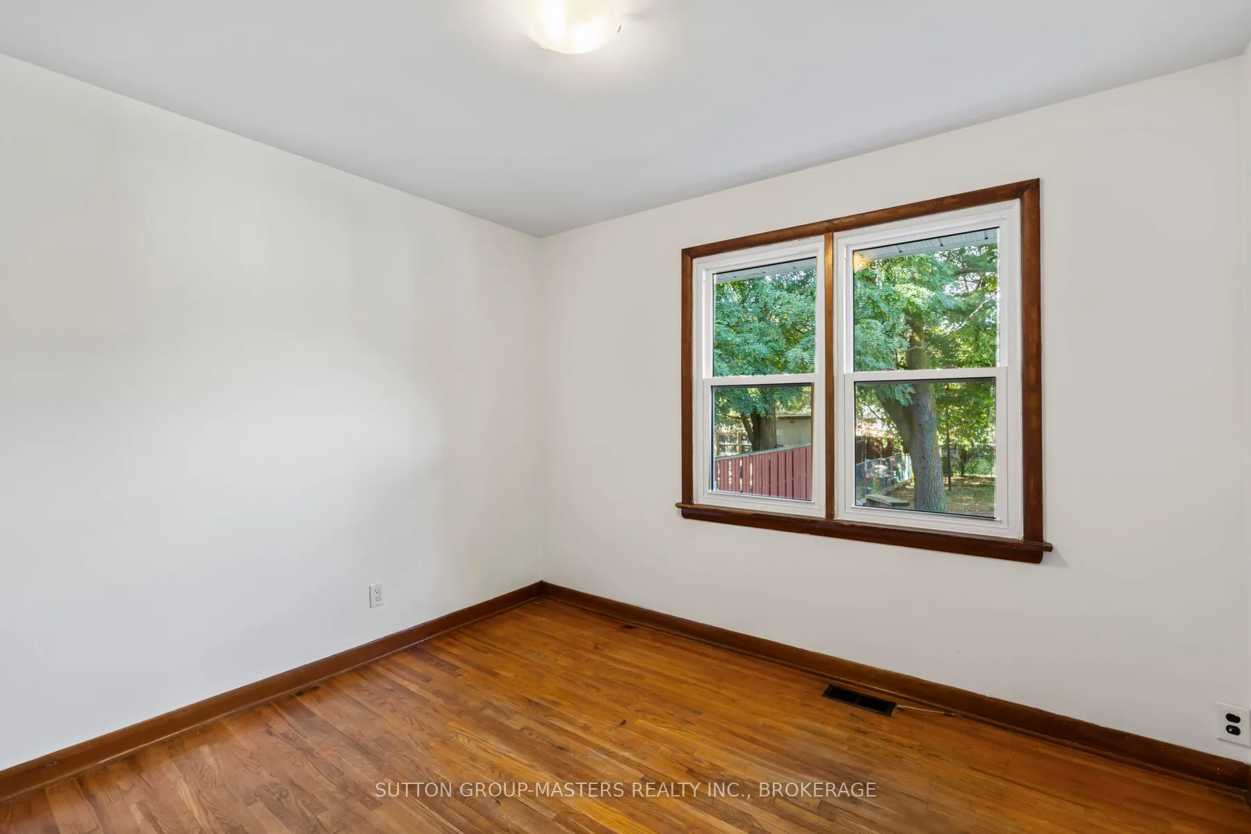 324 Yonge Street